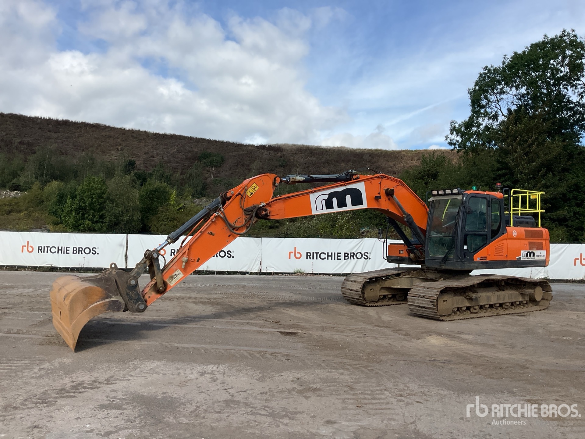 2021 Doosan DX225LC-7