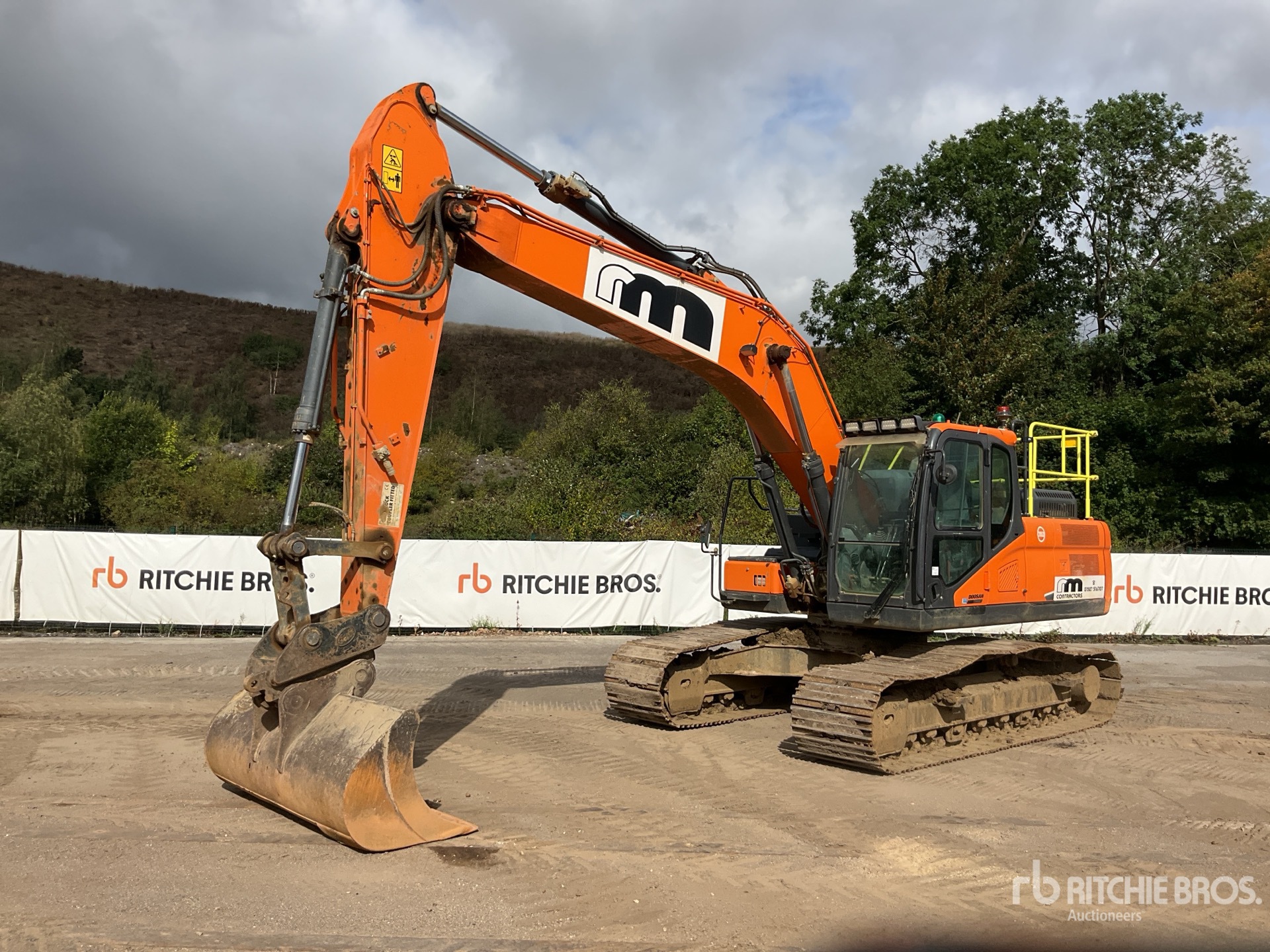 Photo of 2021 Doosan DX225LC-7