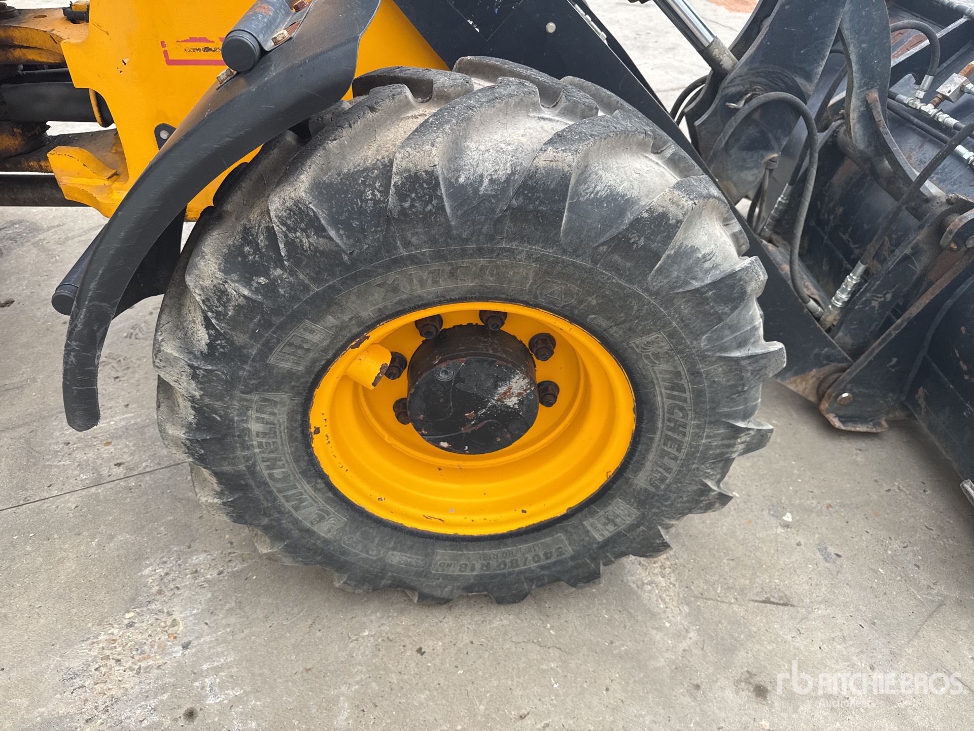 JCB 407