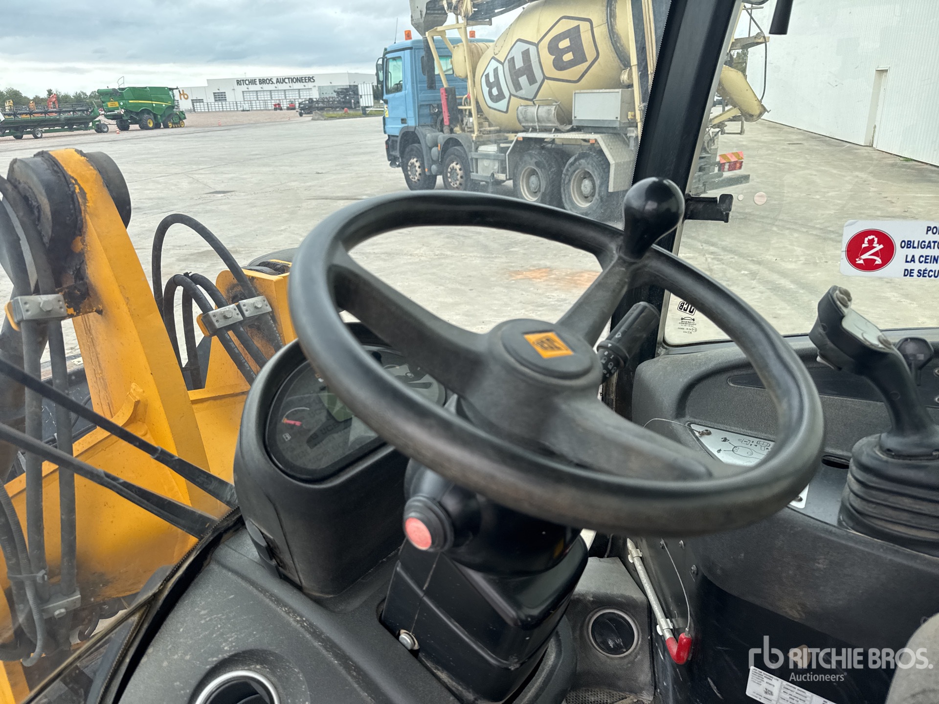 JCB 407