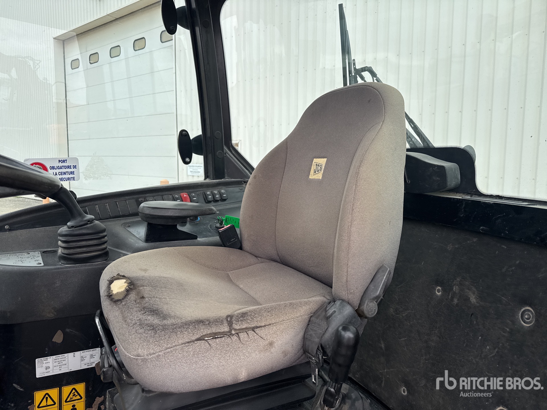 JCB 407