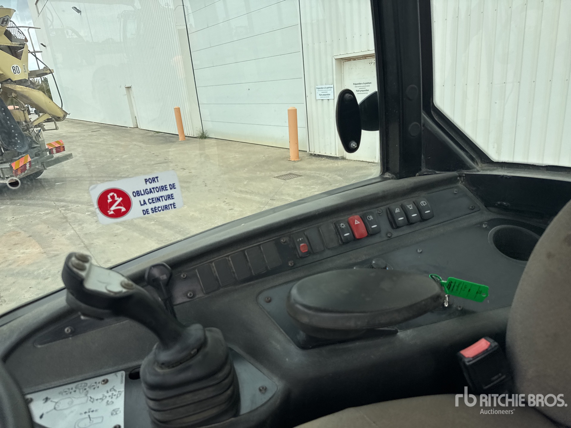 JCB 407