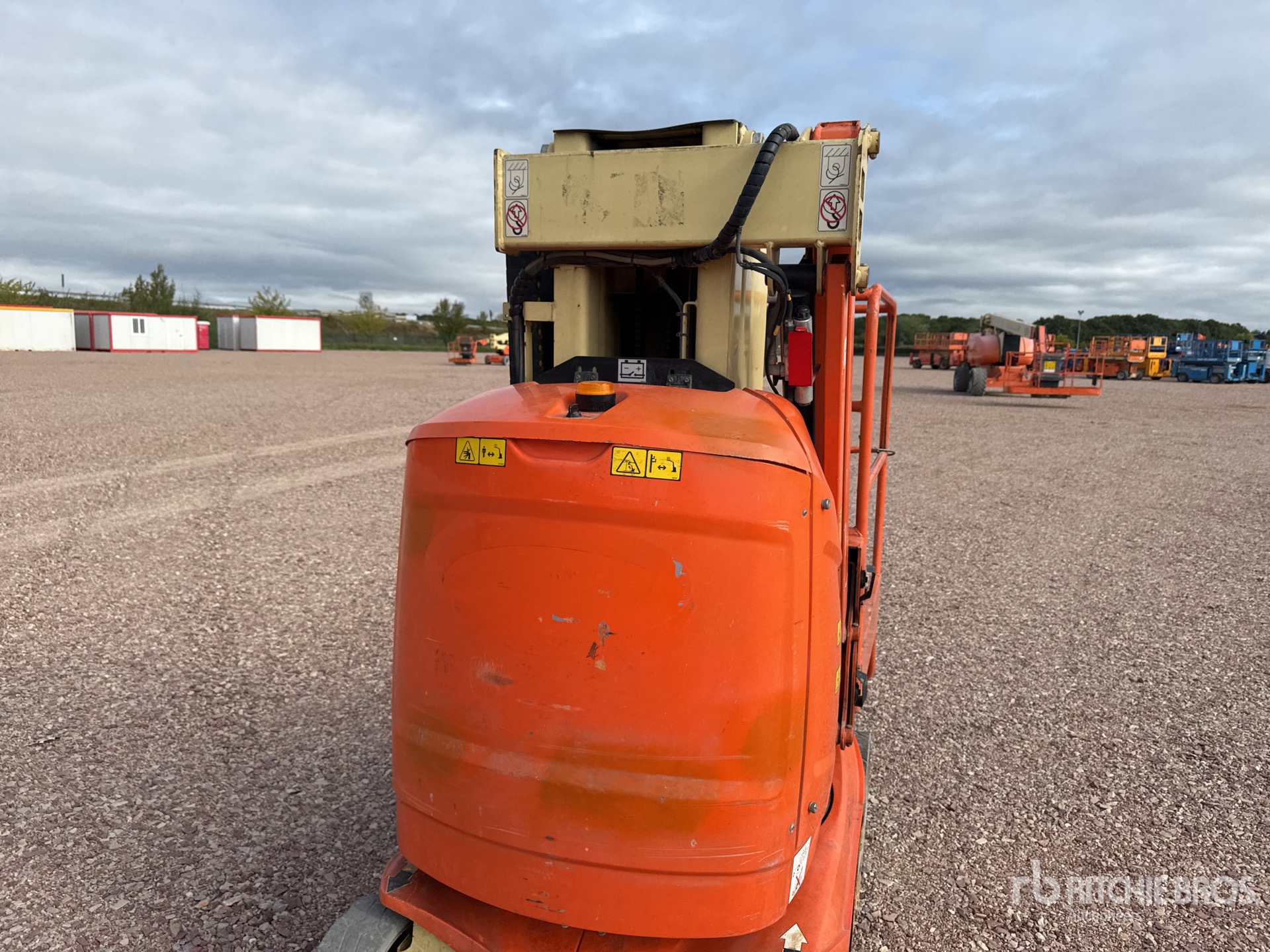 2012 JLG TOUCAN 8E