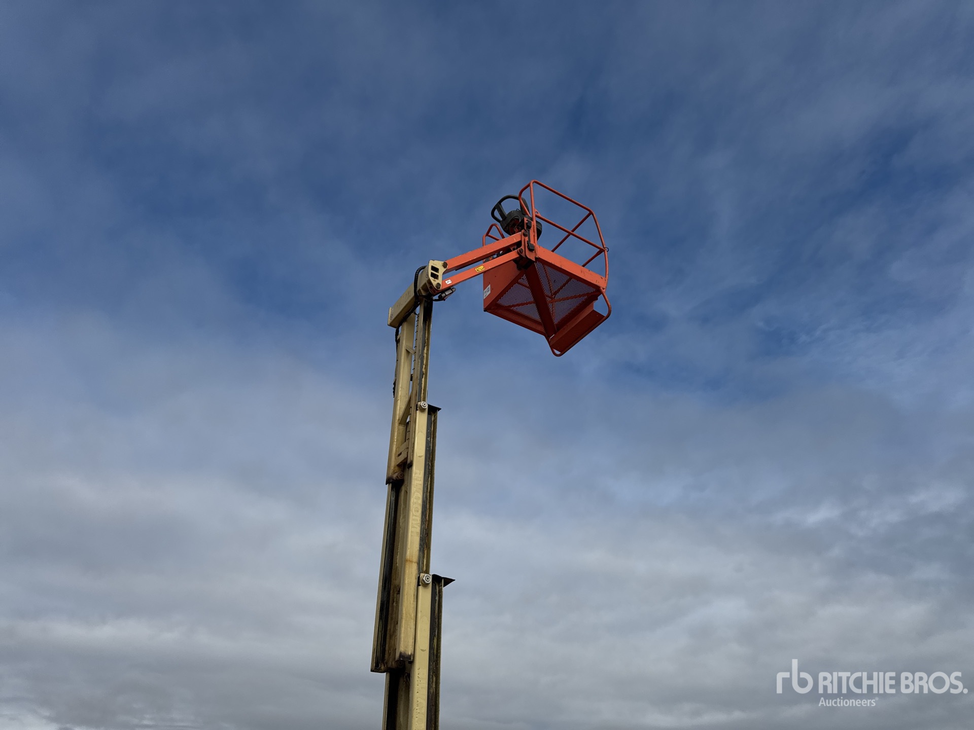 2012 JLG TOUCAN 8E