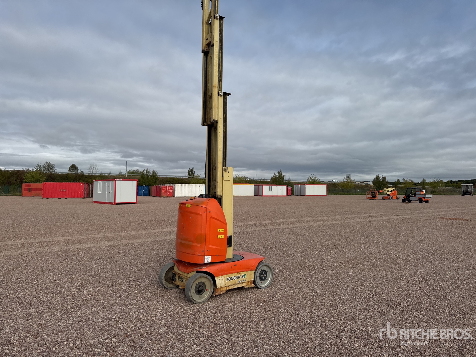2012 JLG TOUCAN 8E