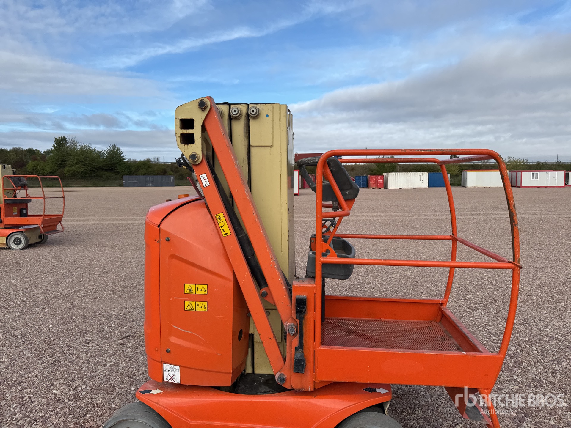 2011 JLG TOUCAN 8E