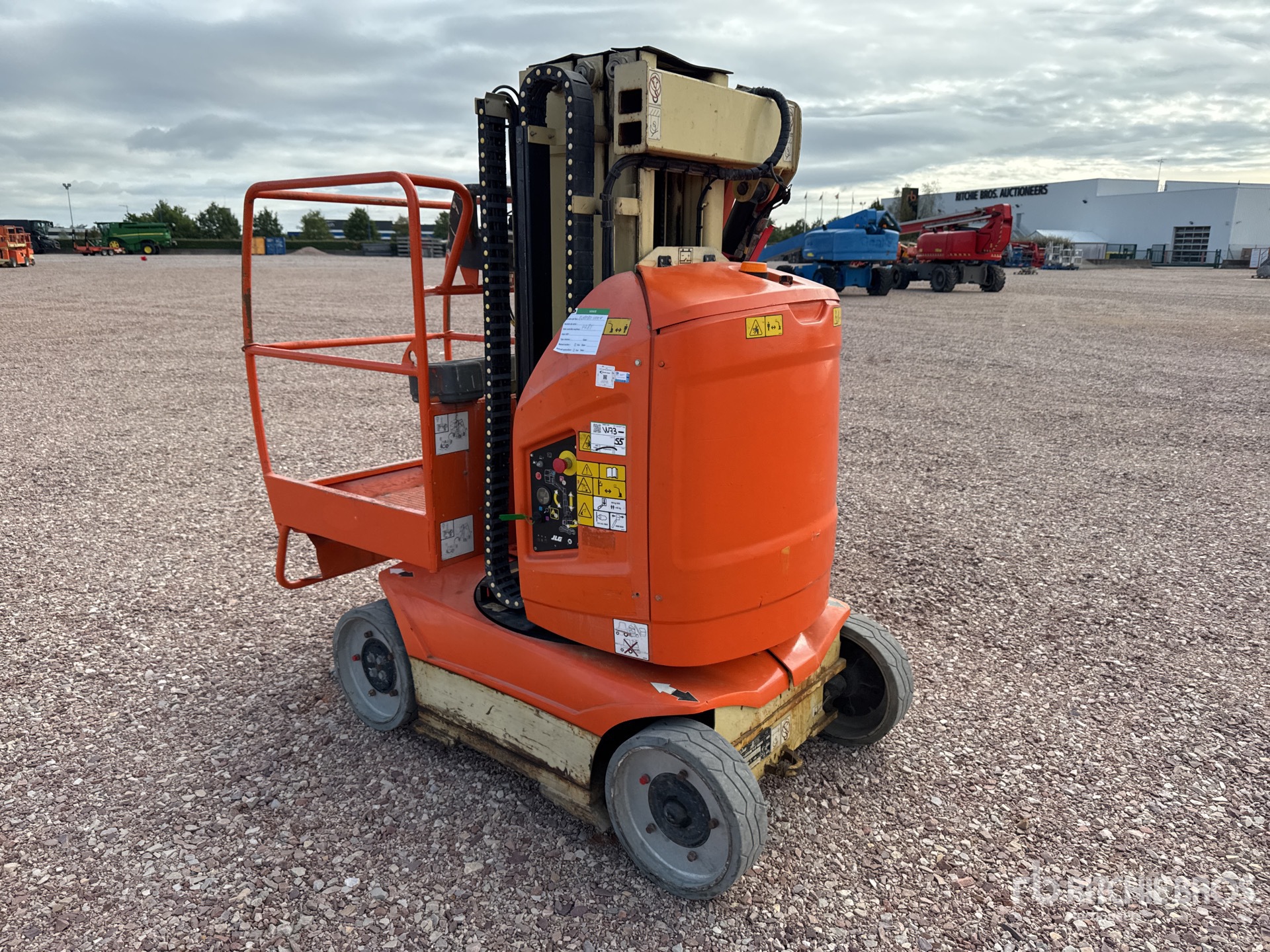 2011 JLG TOUCAN 8E