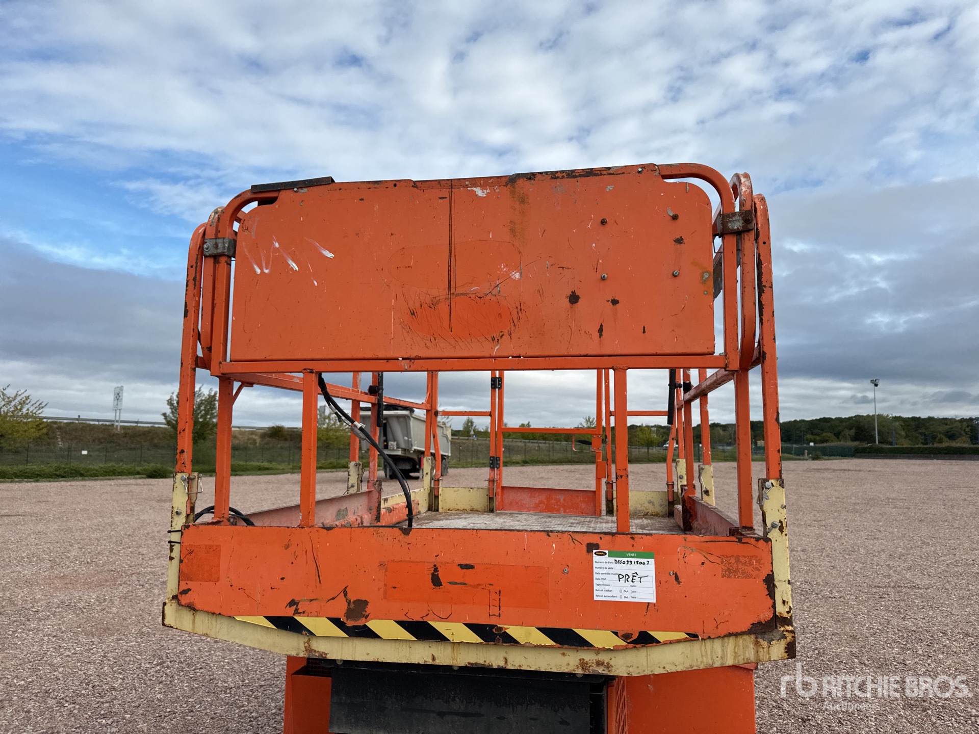 2015 JLG 260MRT
