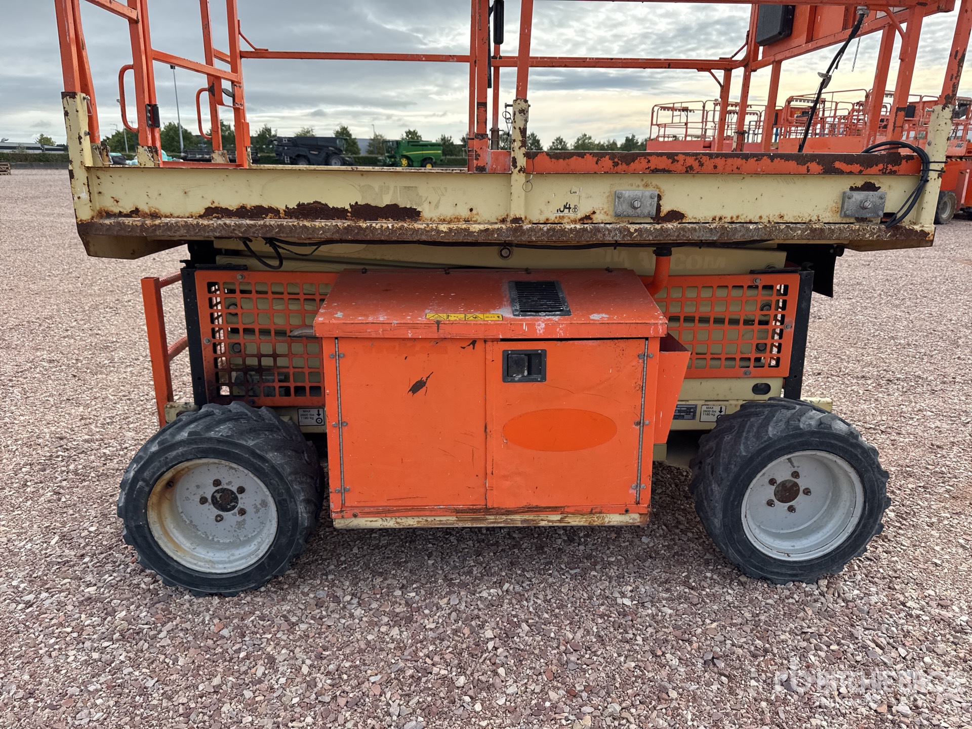 2015 JLG 260MRT
