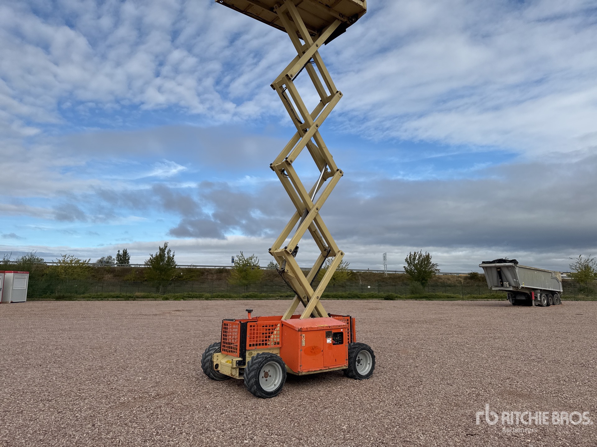 2015 JLG 260MRT