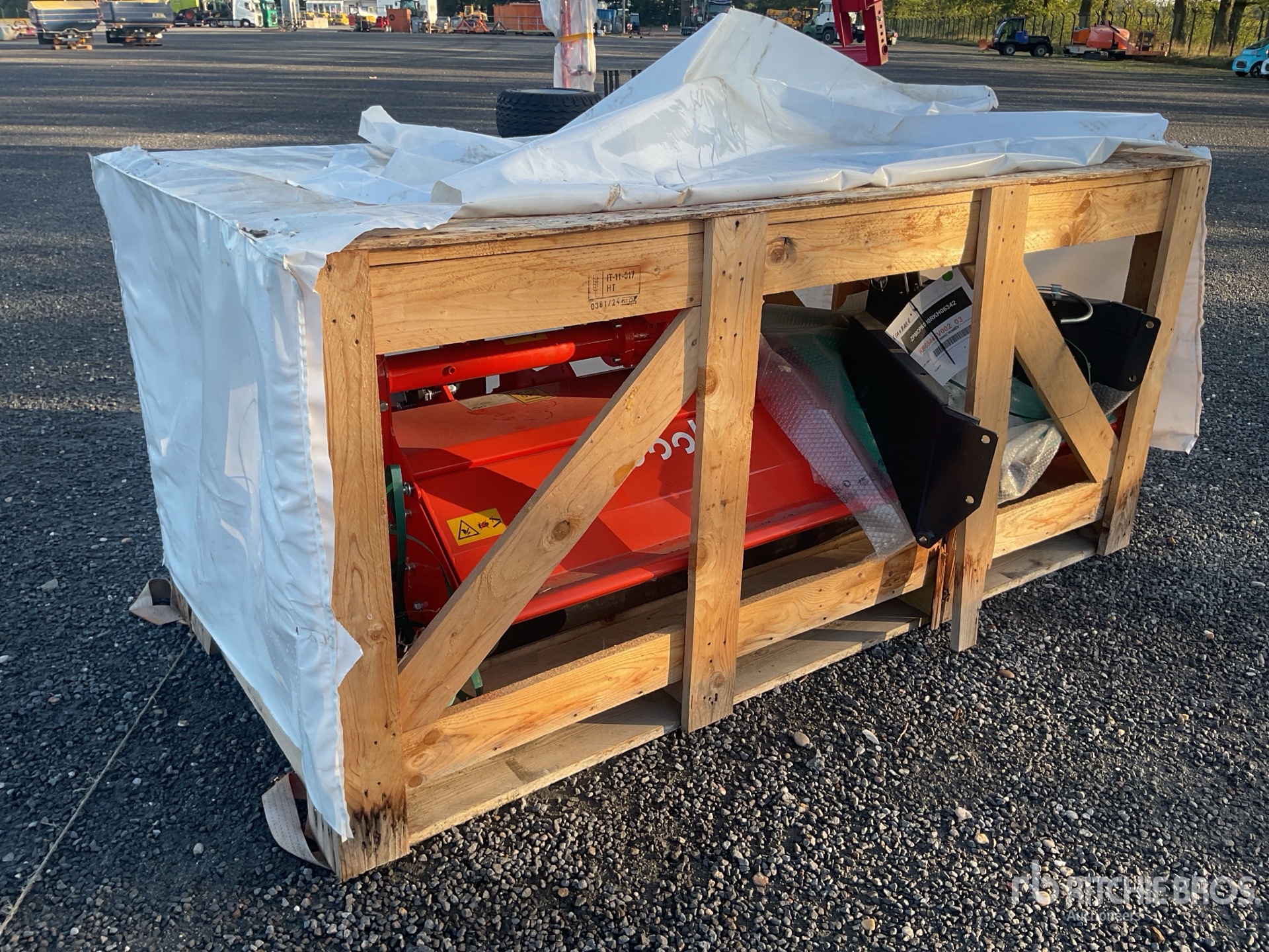 Photo of 2024 Kubota SE 1181 UB
