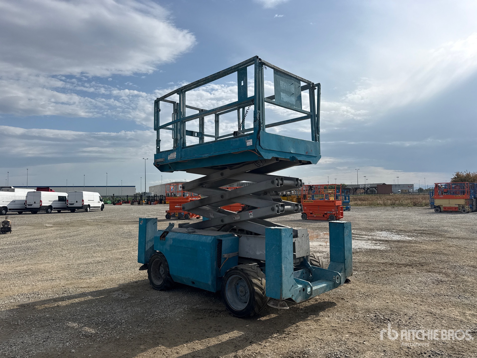 2006 Genie GS-2668