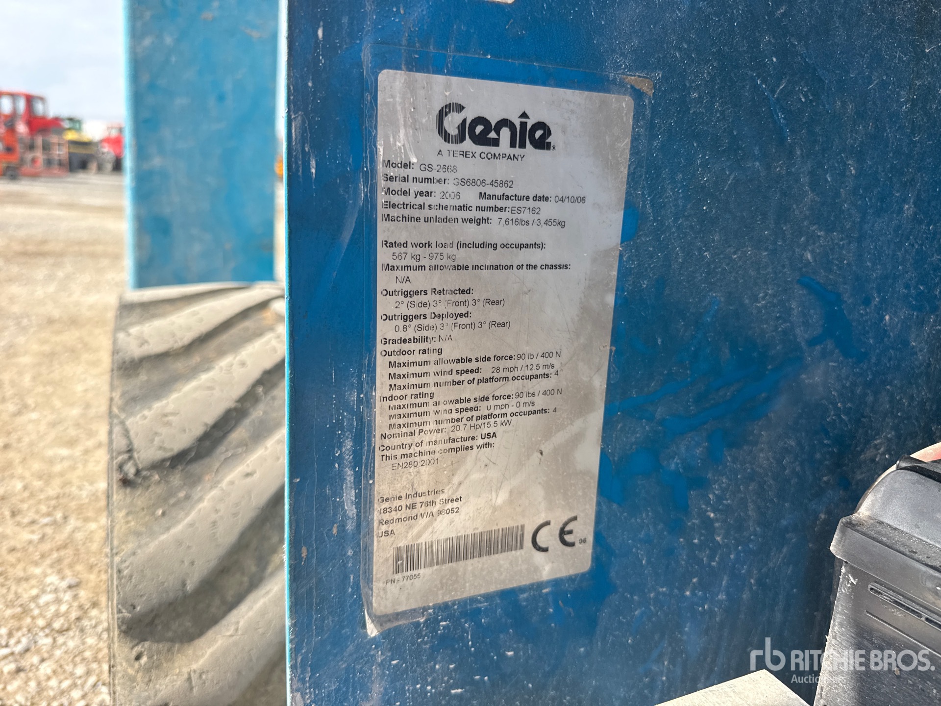 2006 Genie GS-2668