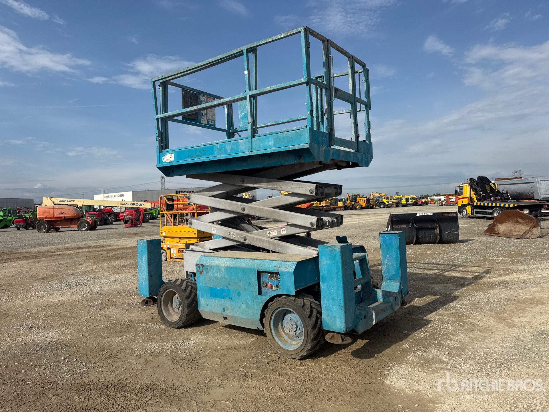 Photo of 2006 Genie GS-2668