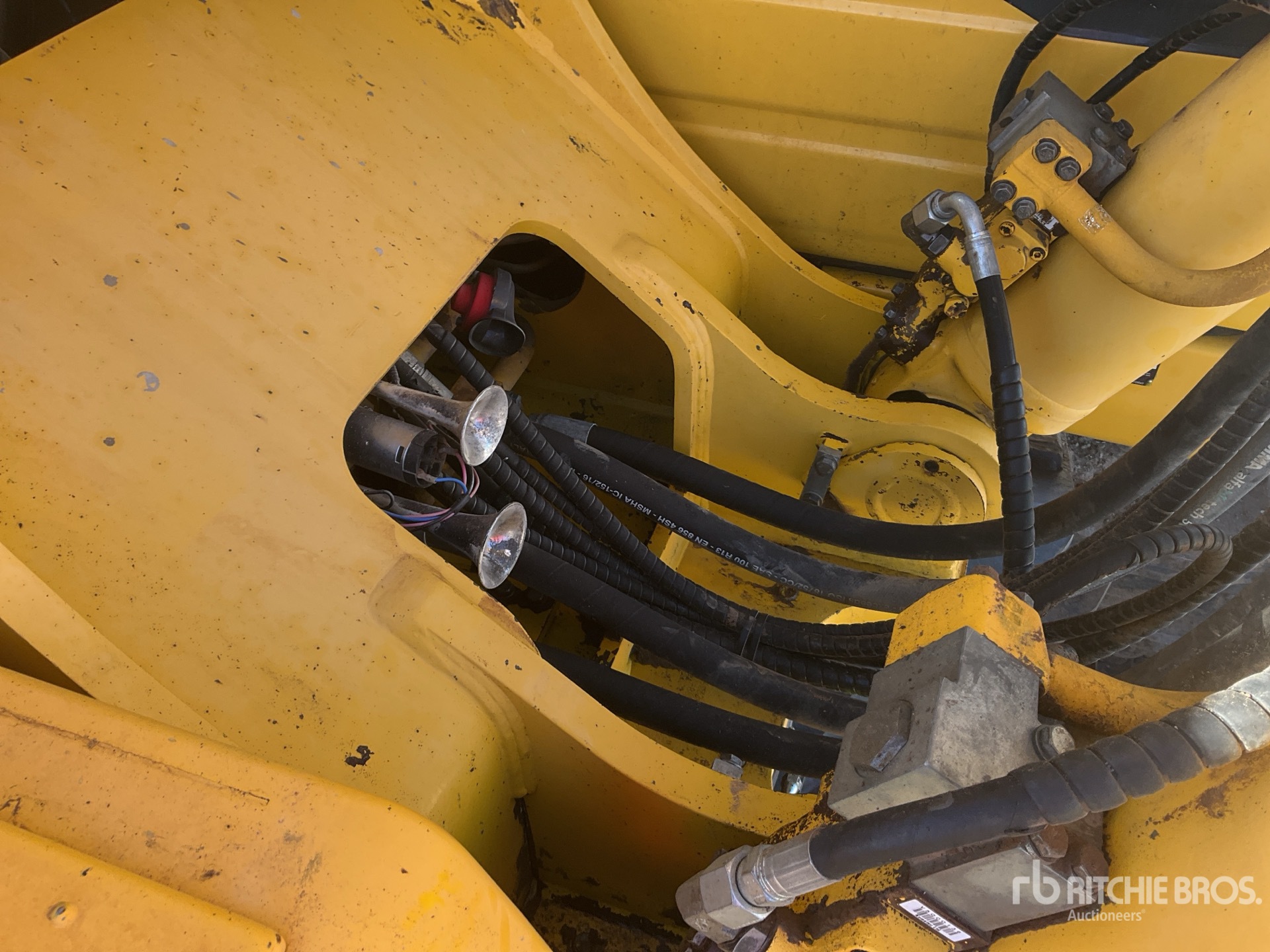 2014 Komatsu PC 490 LC-10
