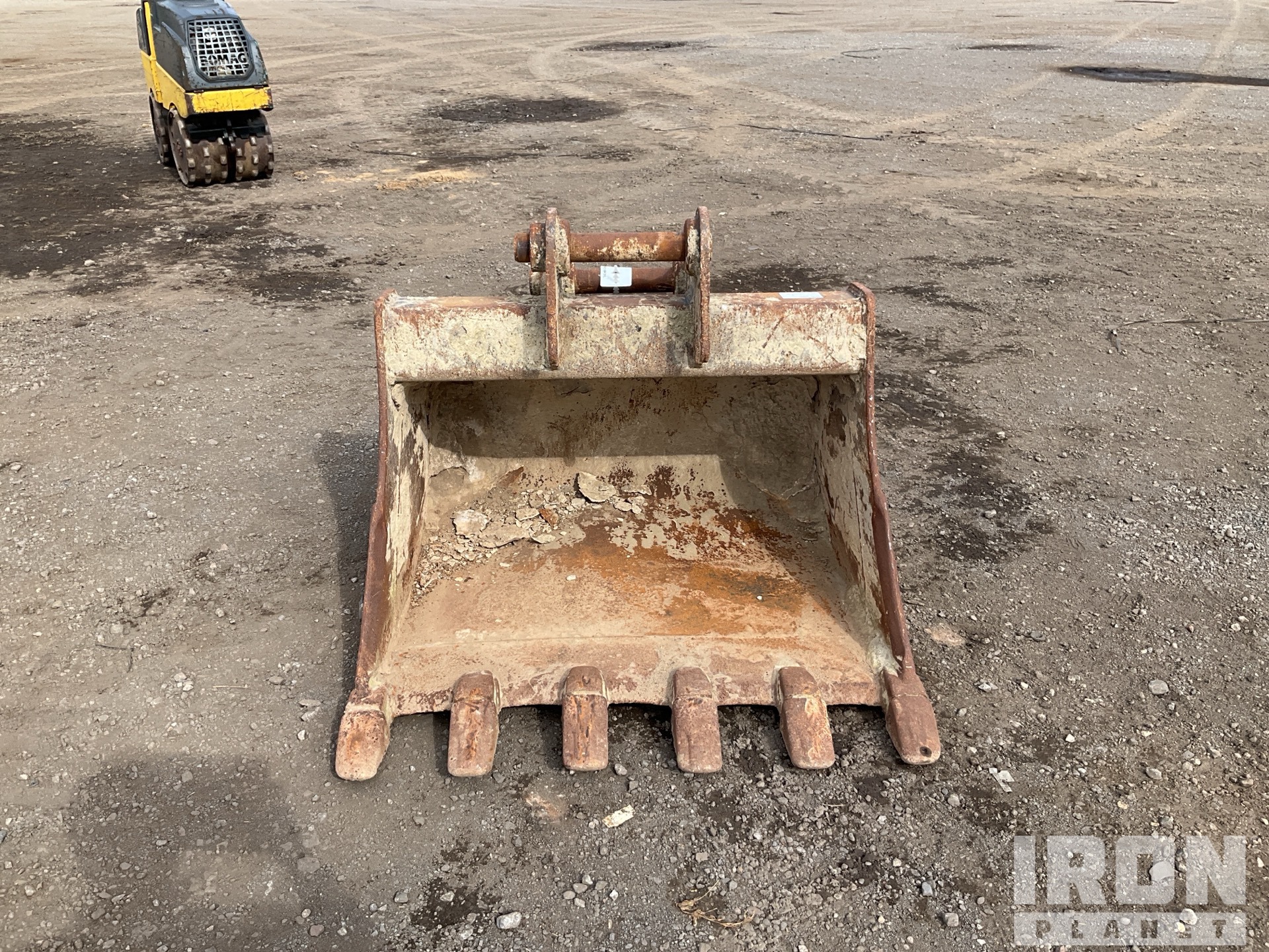 Rhinox 1200 mm Digging