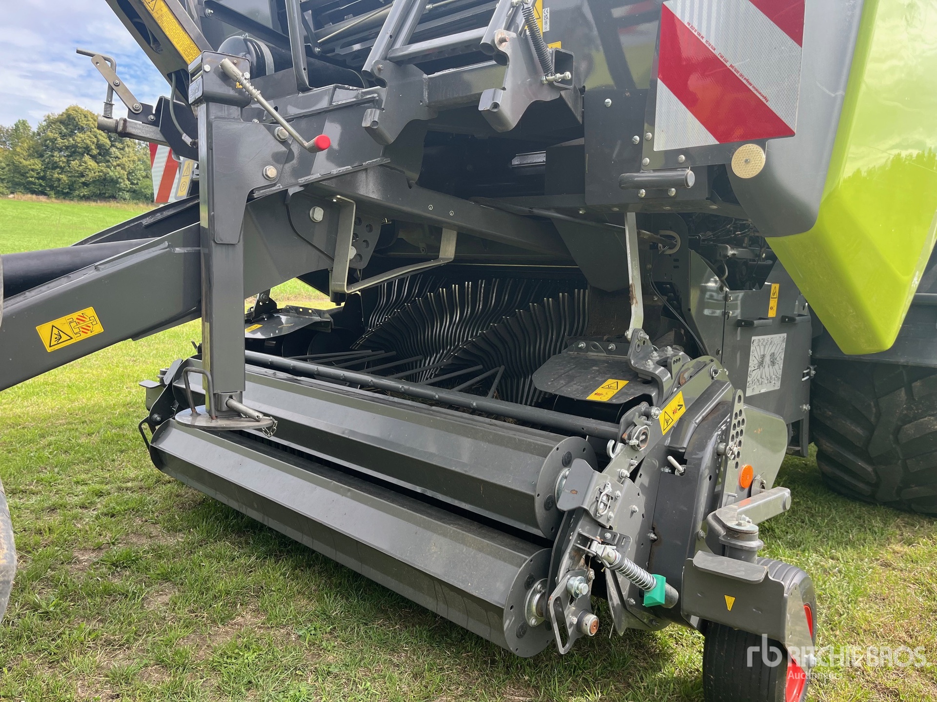 Claas H-ROLLANT 630 R