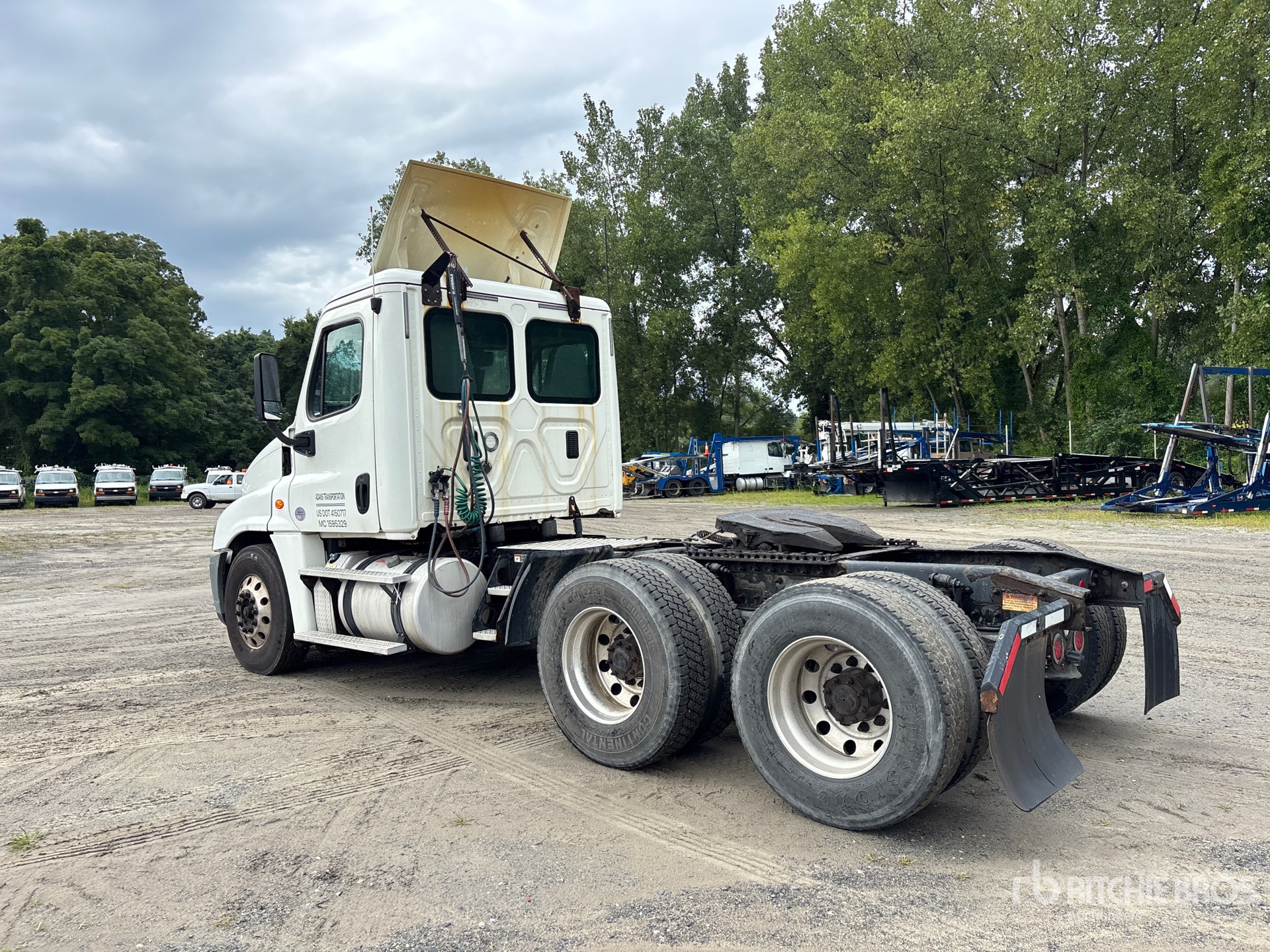 2017 Freightliner CASCADIA 125