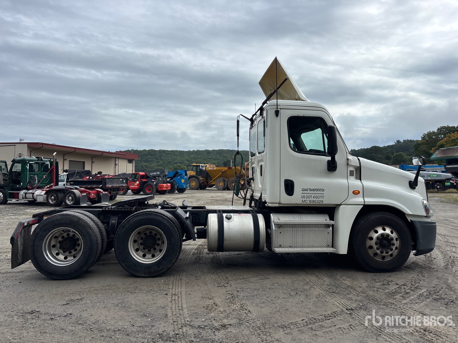 2017 Freightliner CASCADIA 125