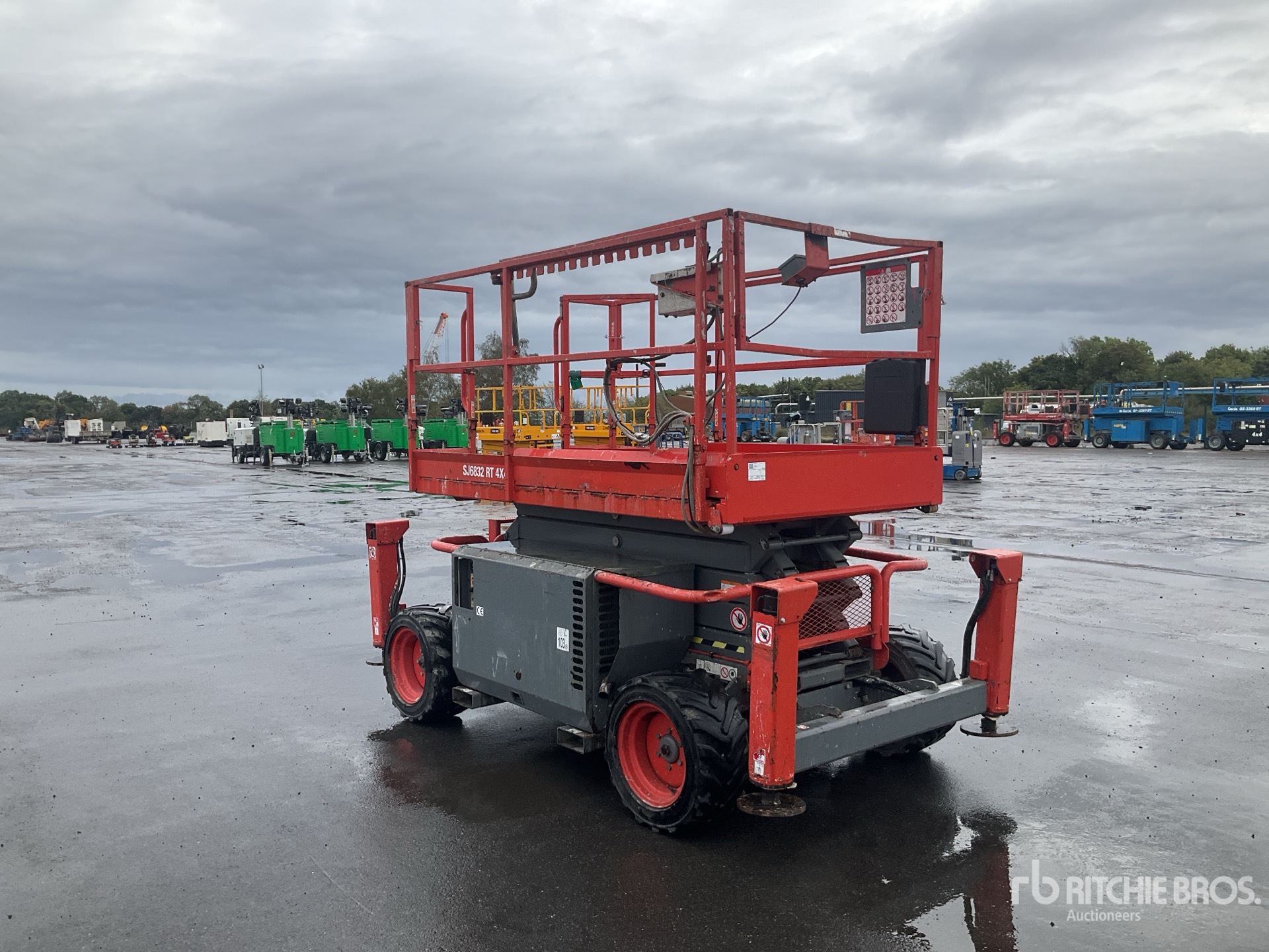 2016 Skyjack SJ6832RT