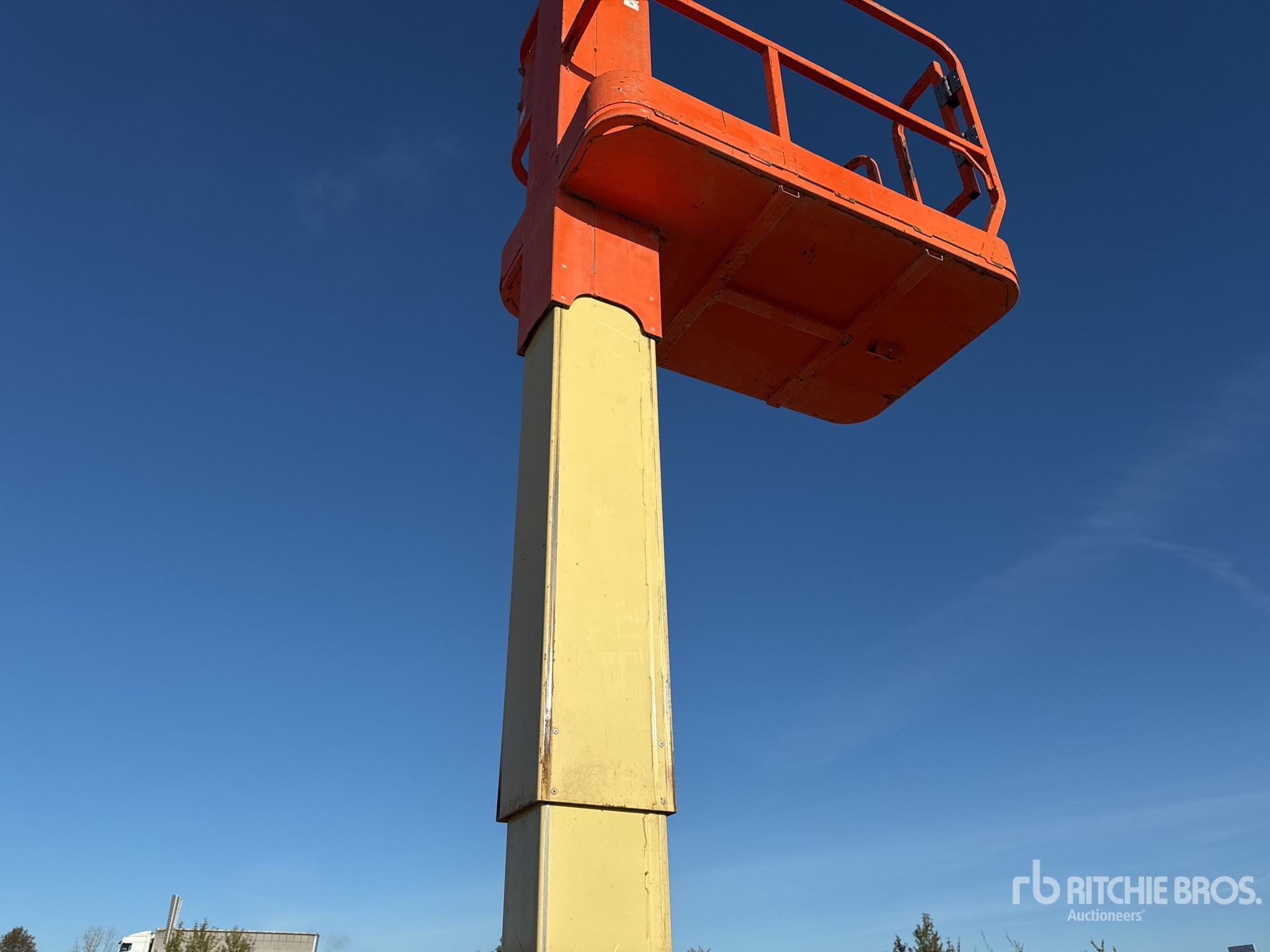 2015 JLG 1230ES