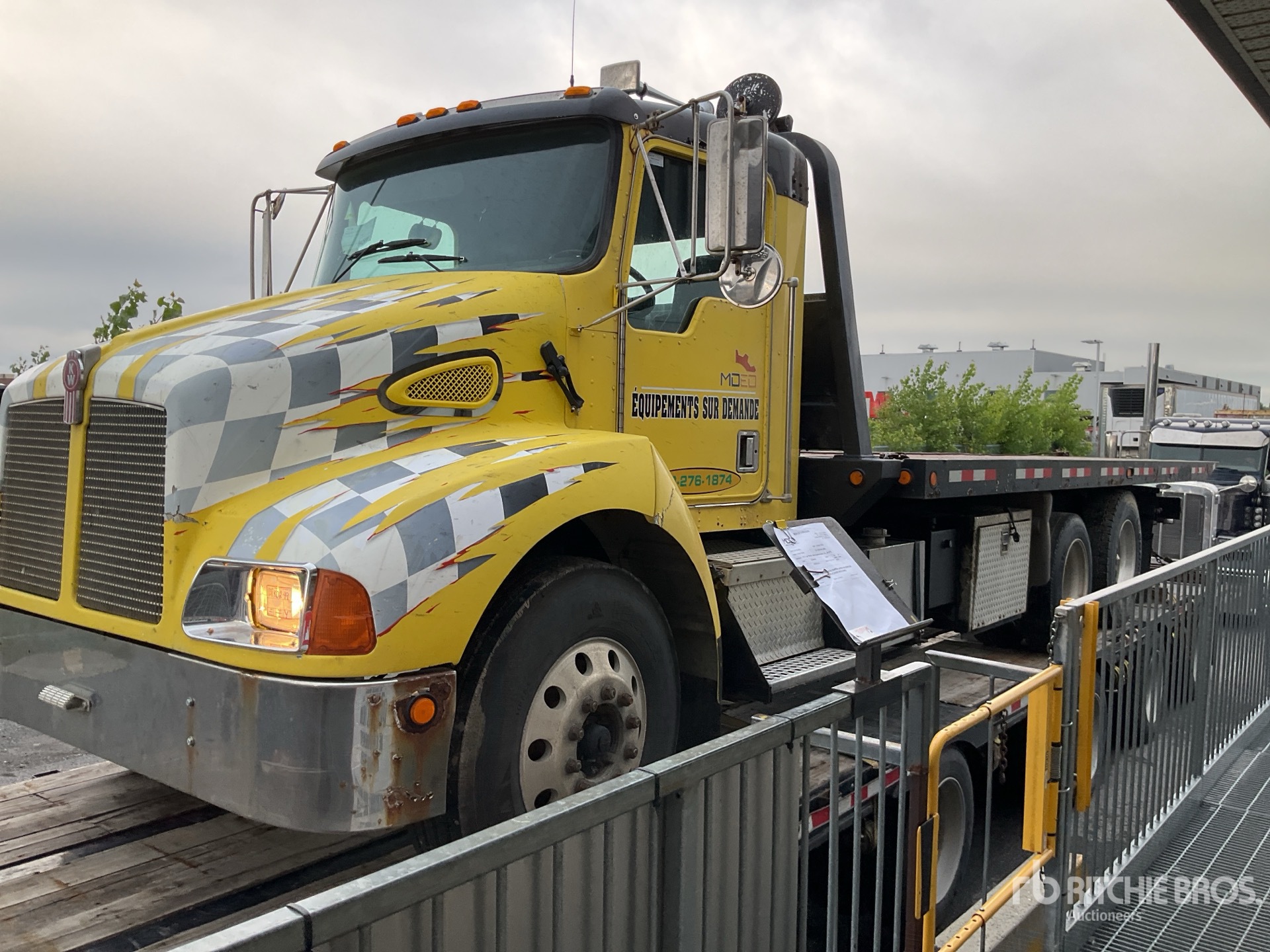 2014 Kenworth T300