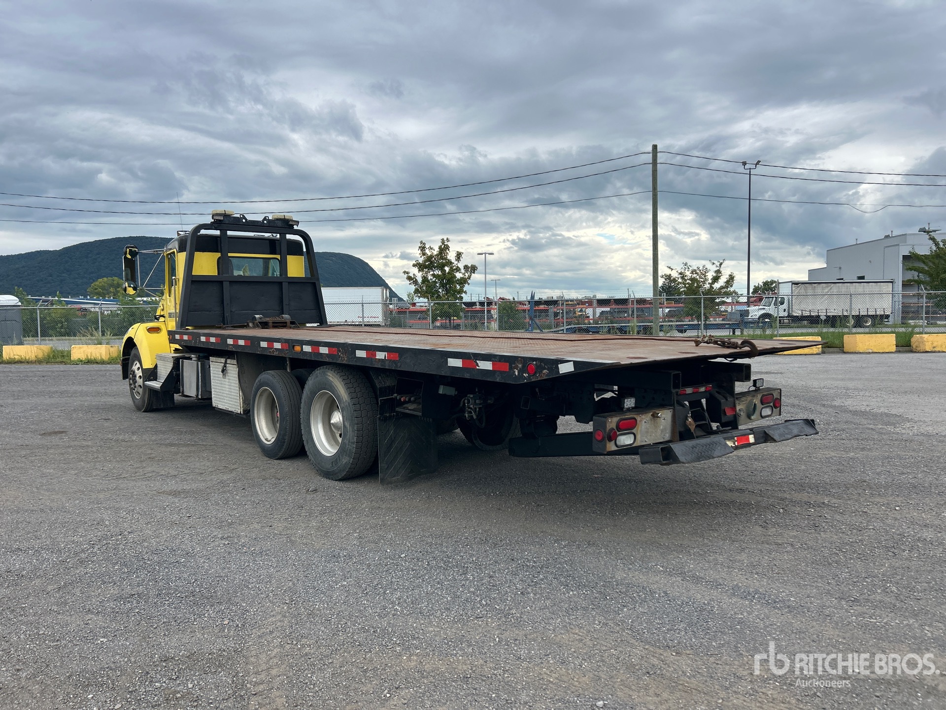 2014 Kenworth T300