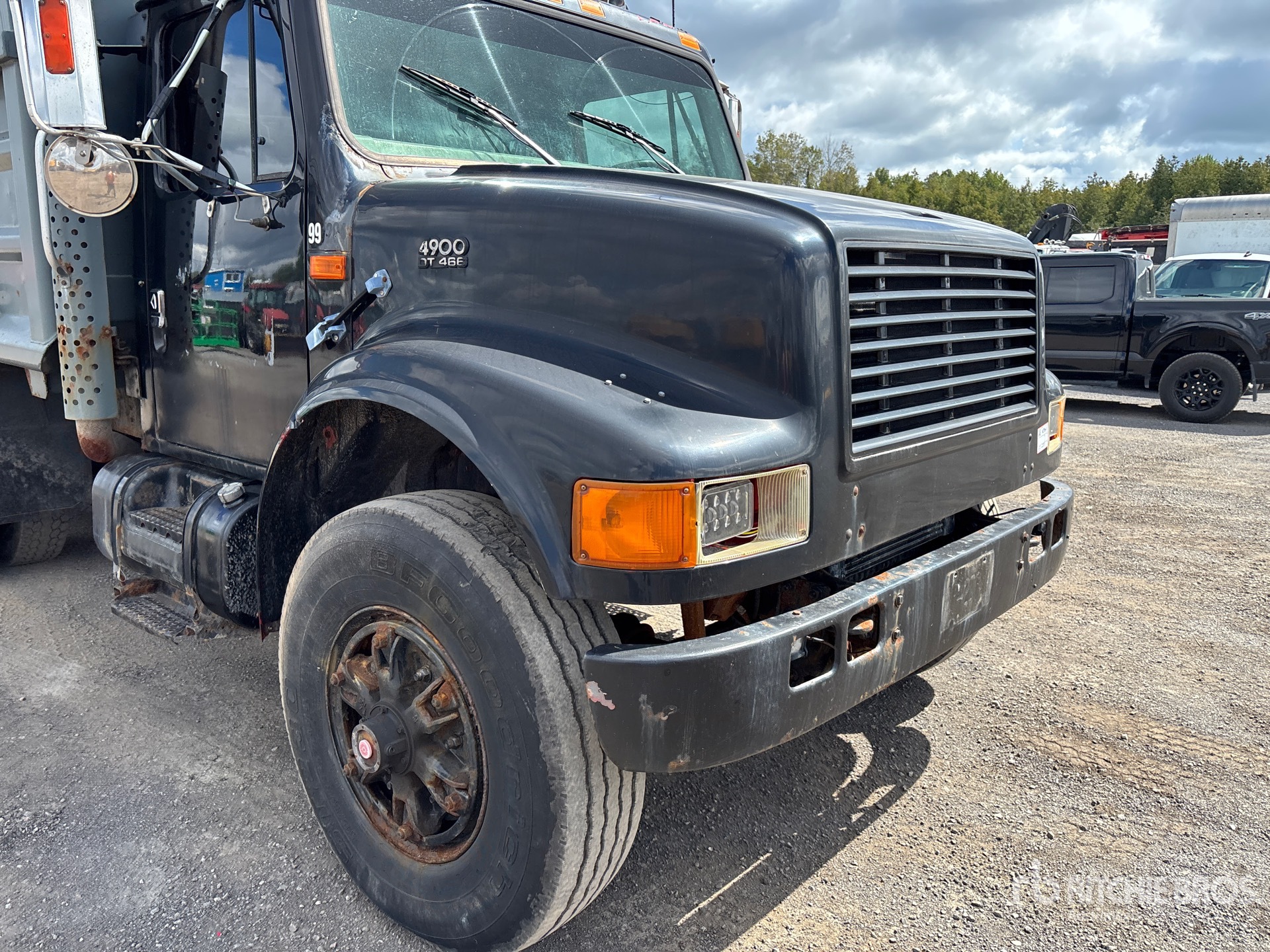 1999 International 4900