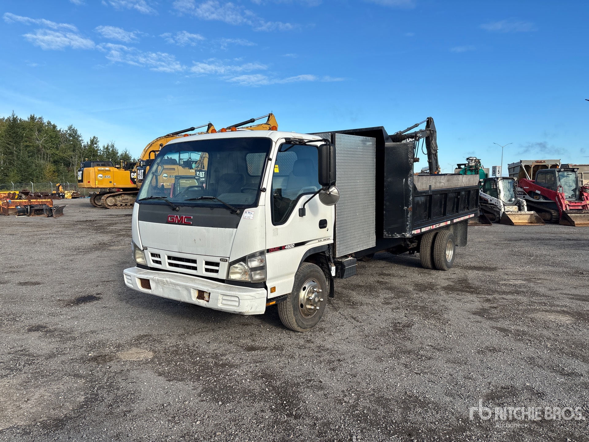 Photo of 2007 GMC W4500