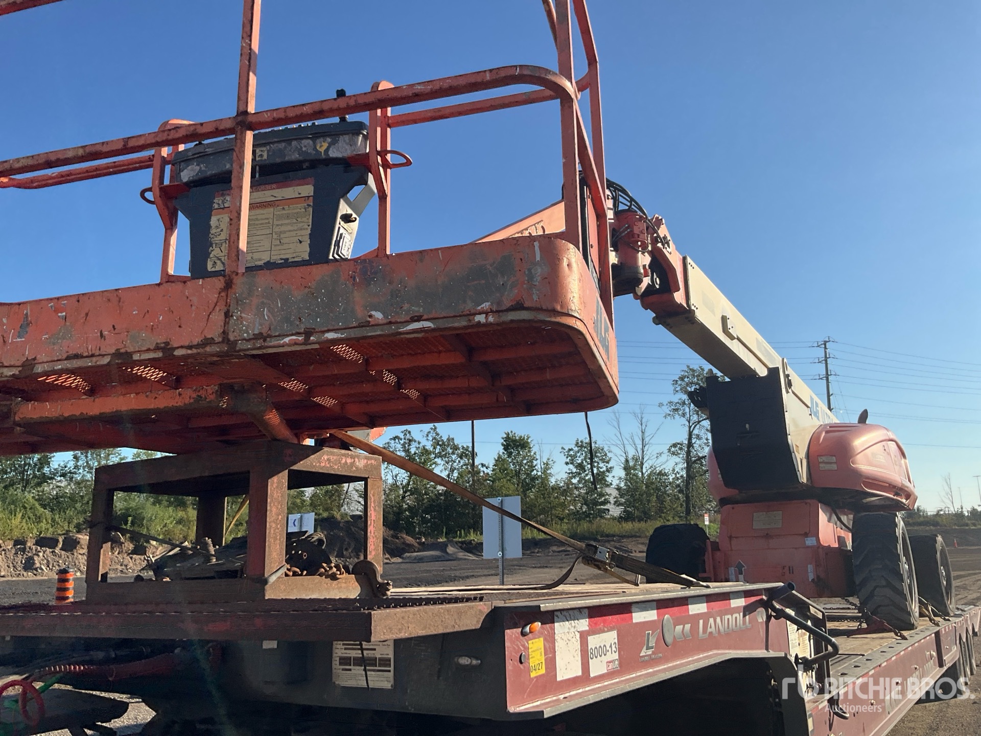 2011 JLG 1250AJP