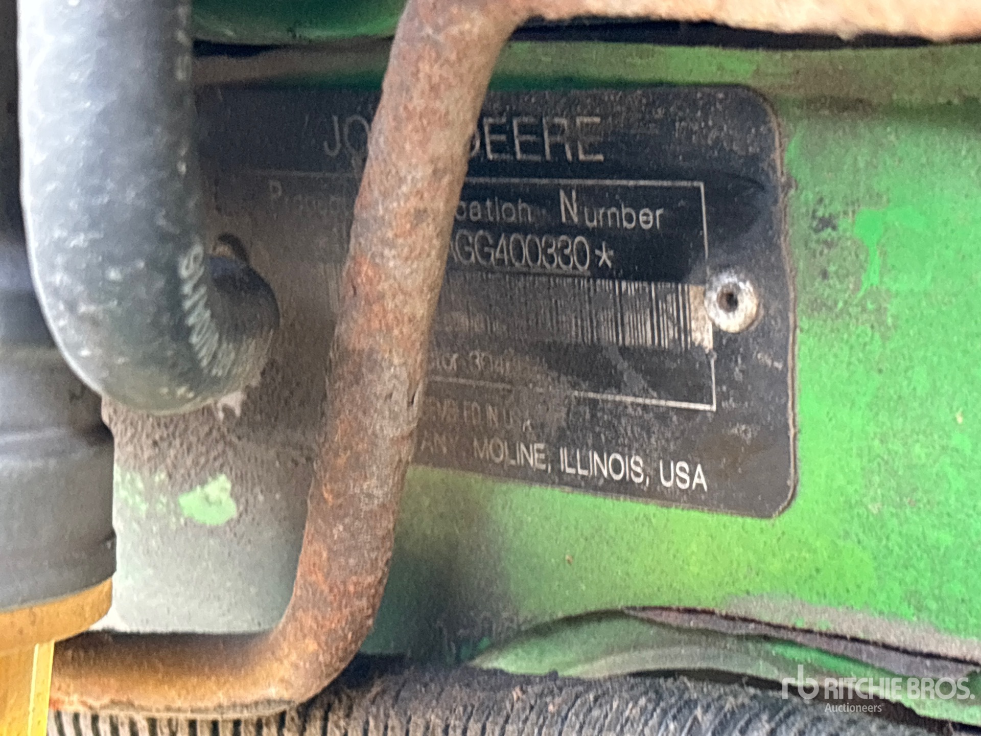 2016 John Deere 3046R