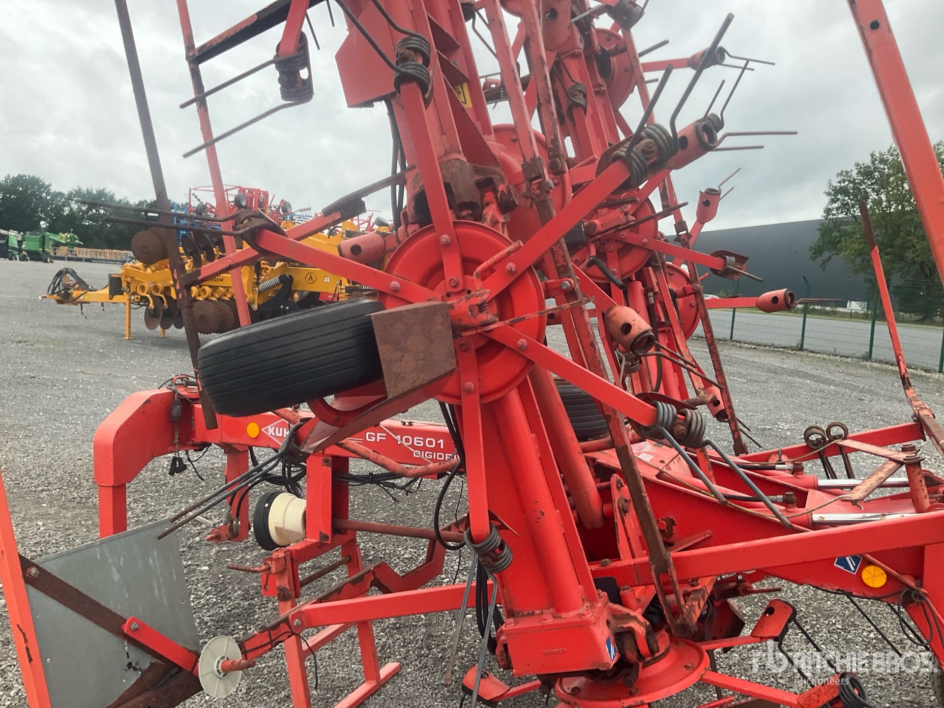 Kuhn TE4052T