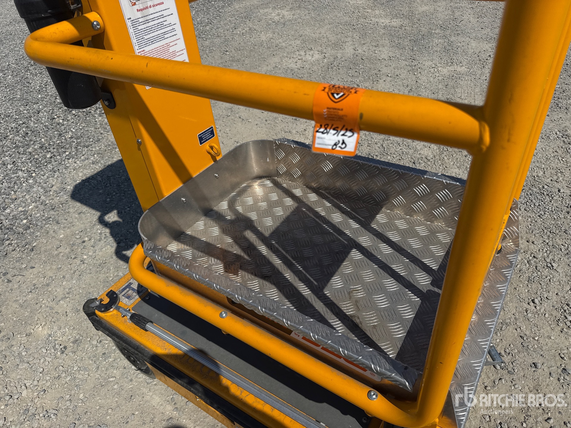 2022 JLG ECOLIFT