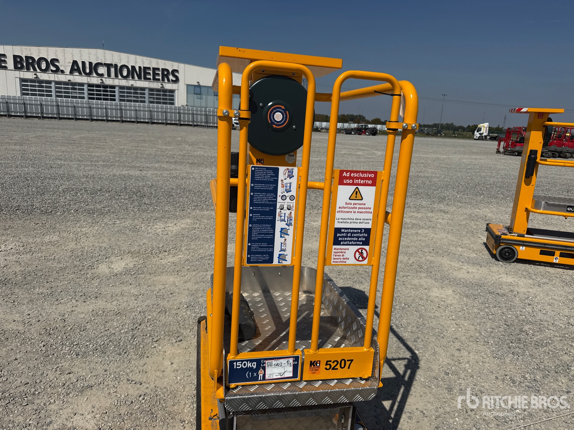 2022 JLG ECOLIFT