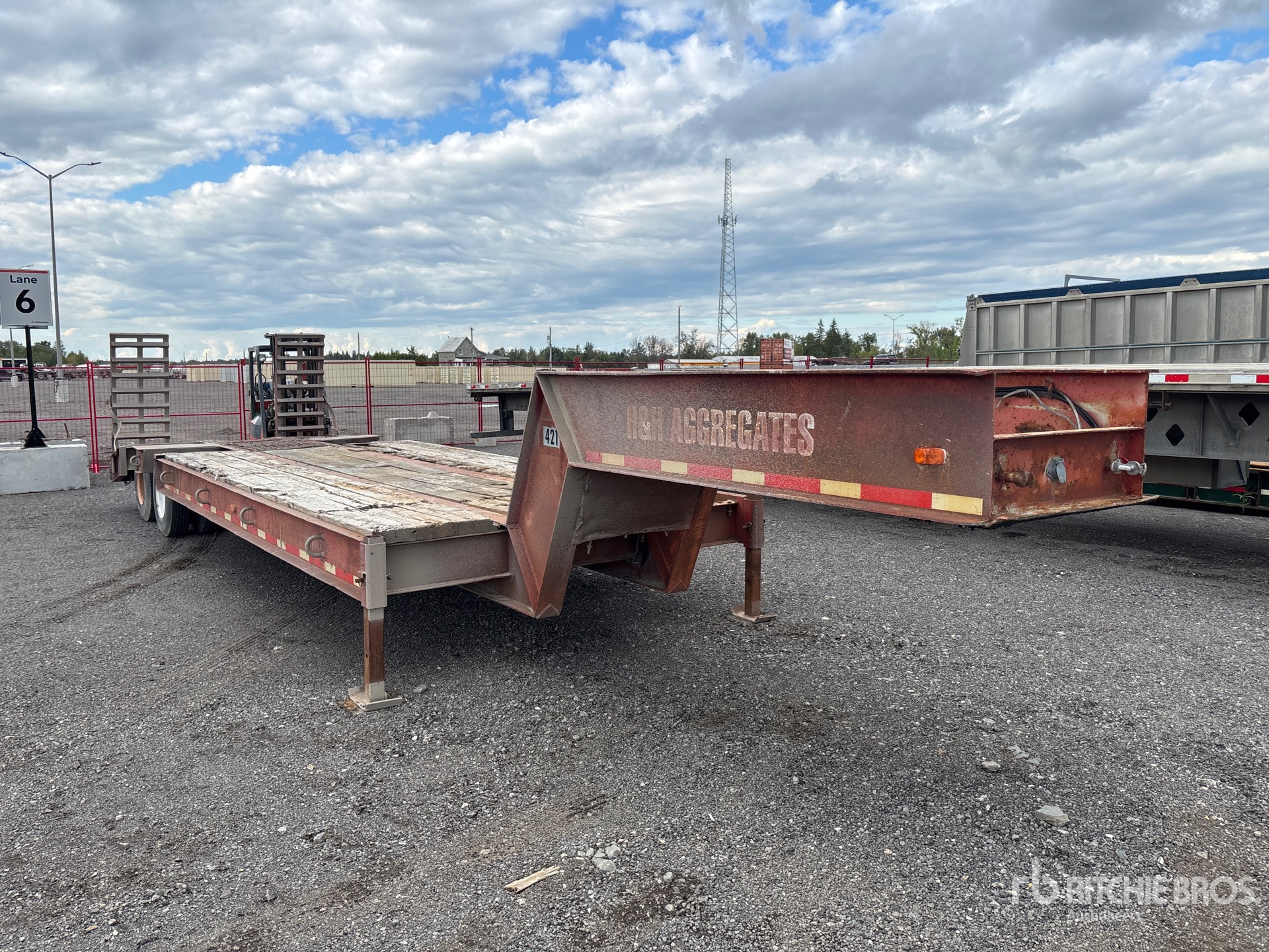 1970 Rogers 27 FT T/A GOOSENECK