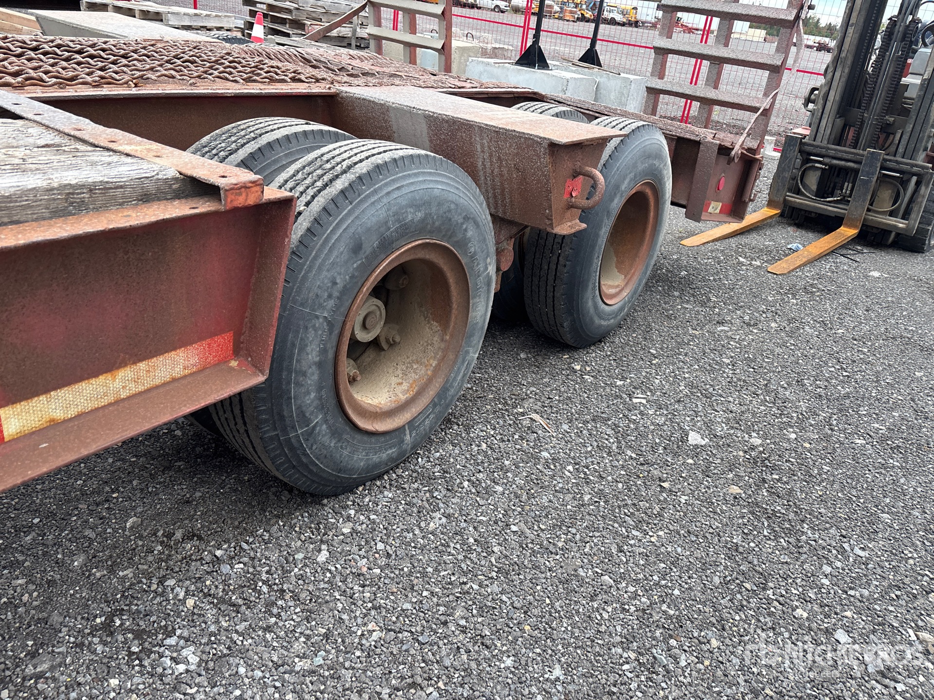 1970 Rogers 27 FT T/A GOOSENECK