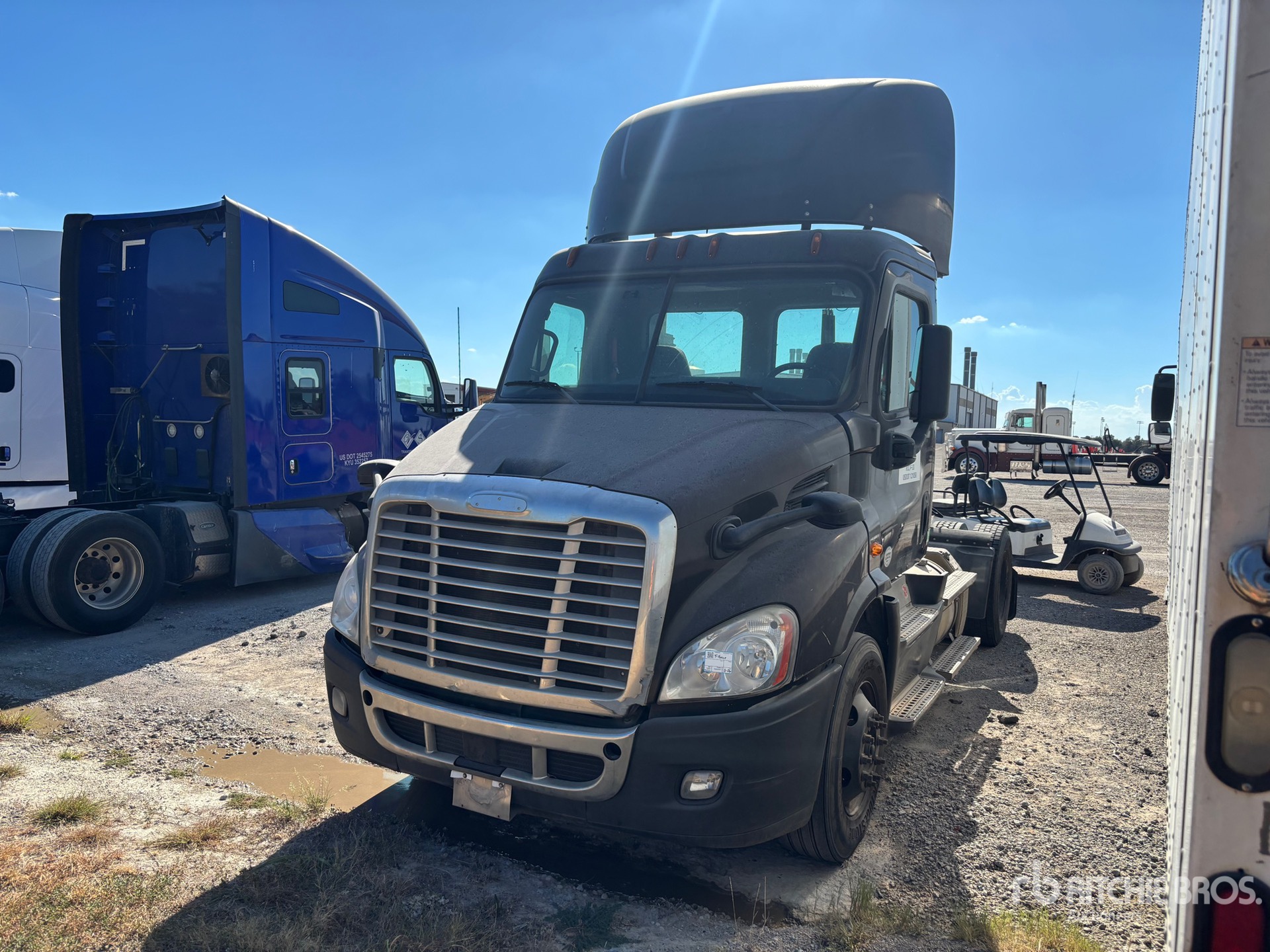 Photo of 2015 Freightliner CASCADIA 113