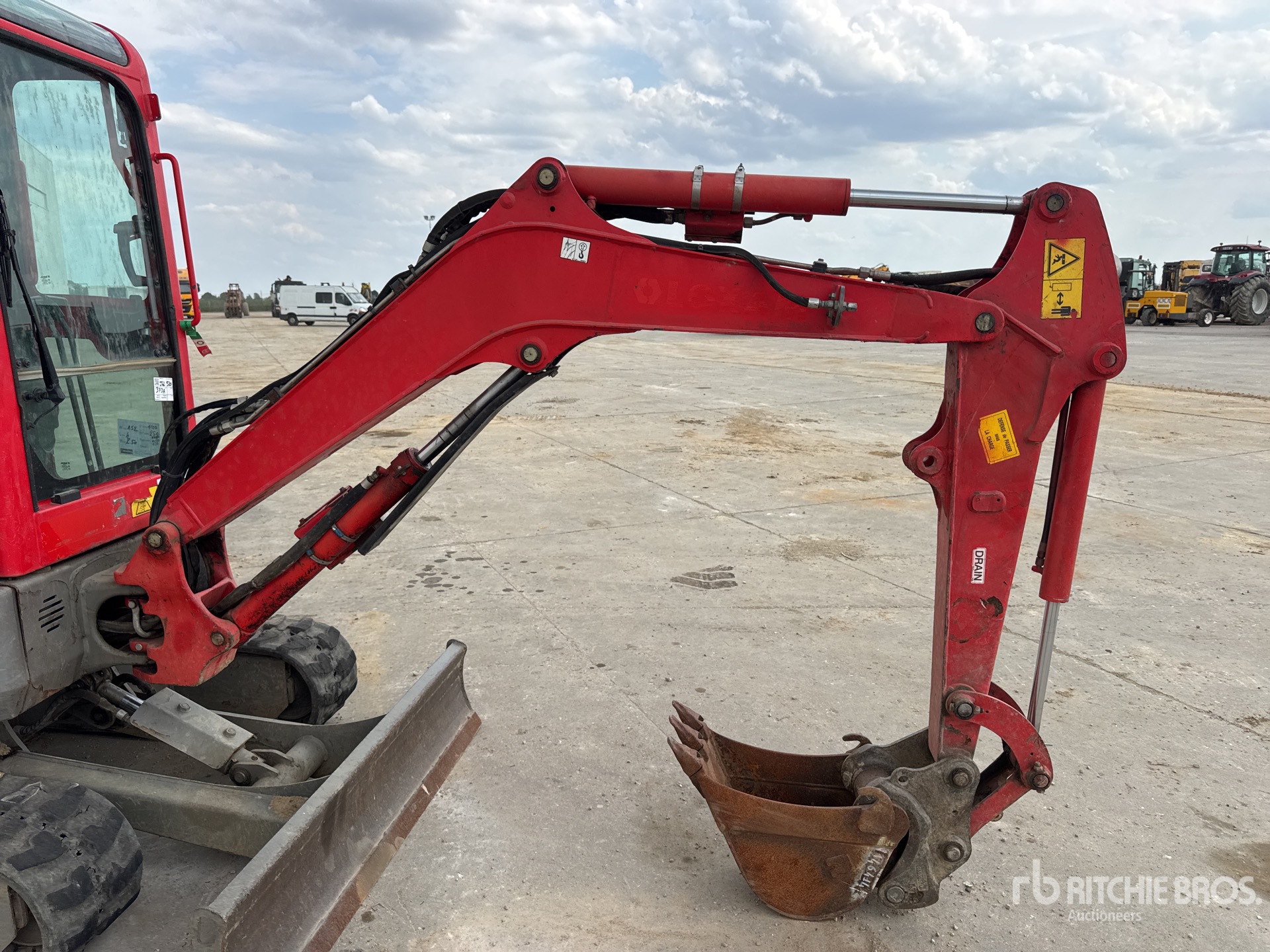 2017 Bobcat E26