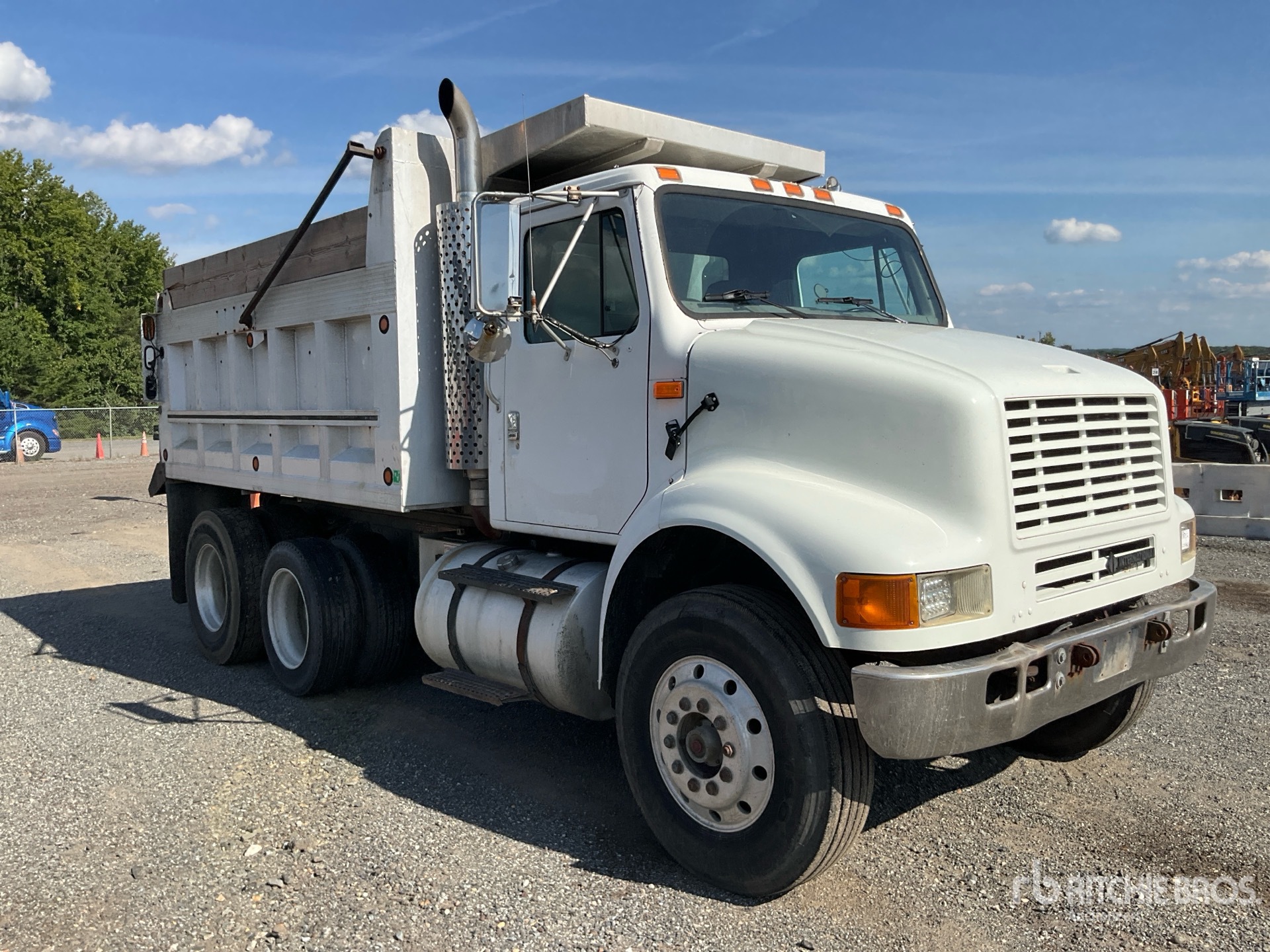 1996 International 8100