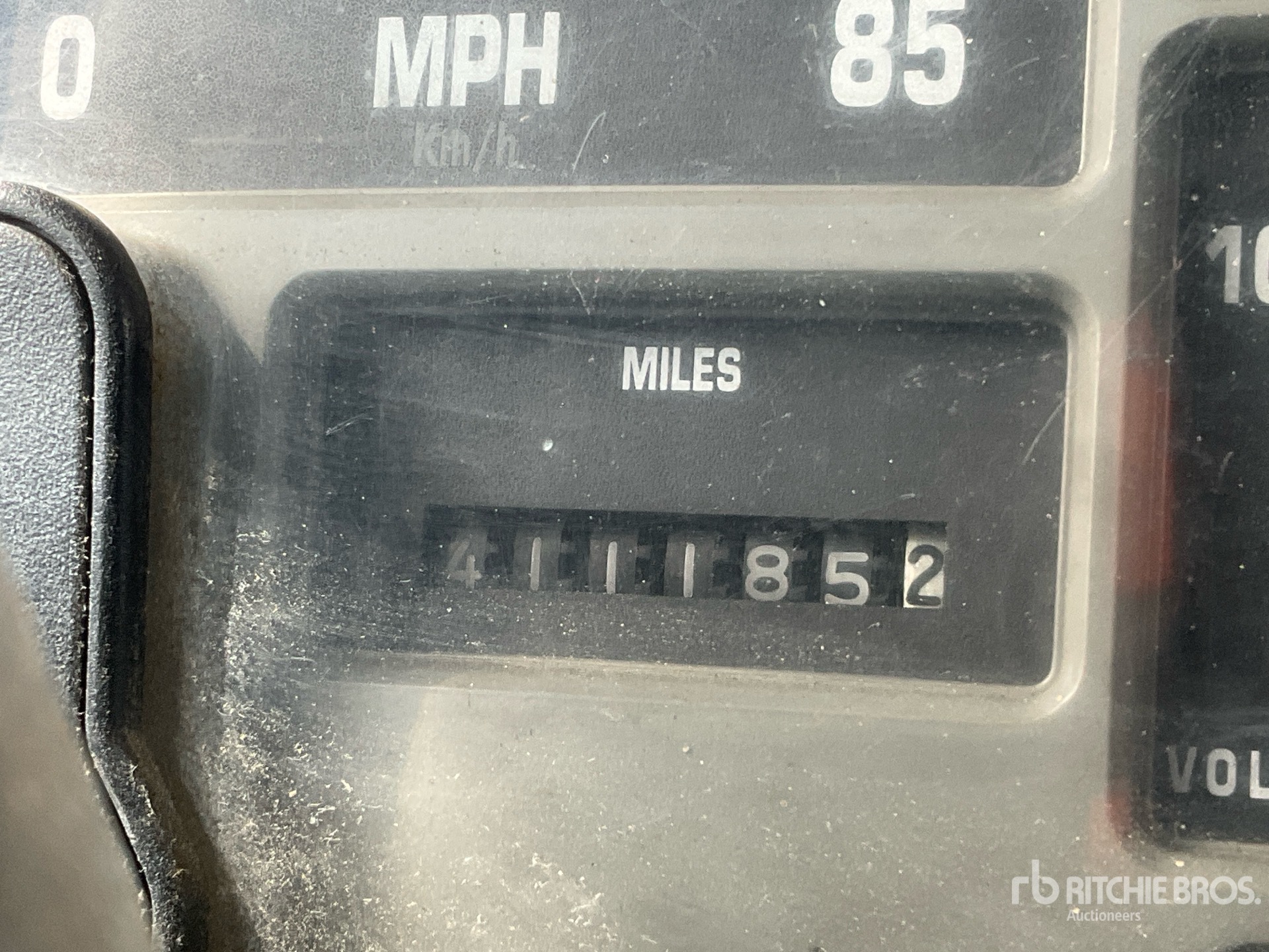 1996 International 8100