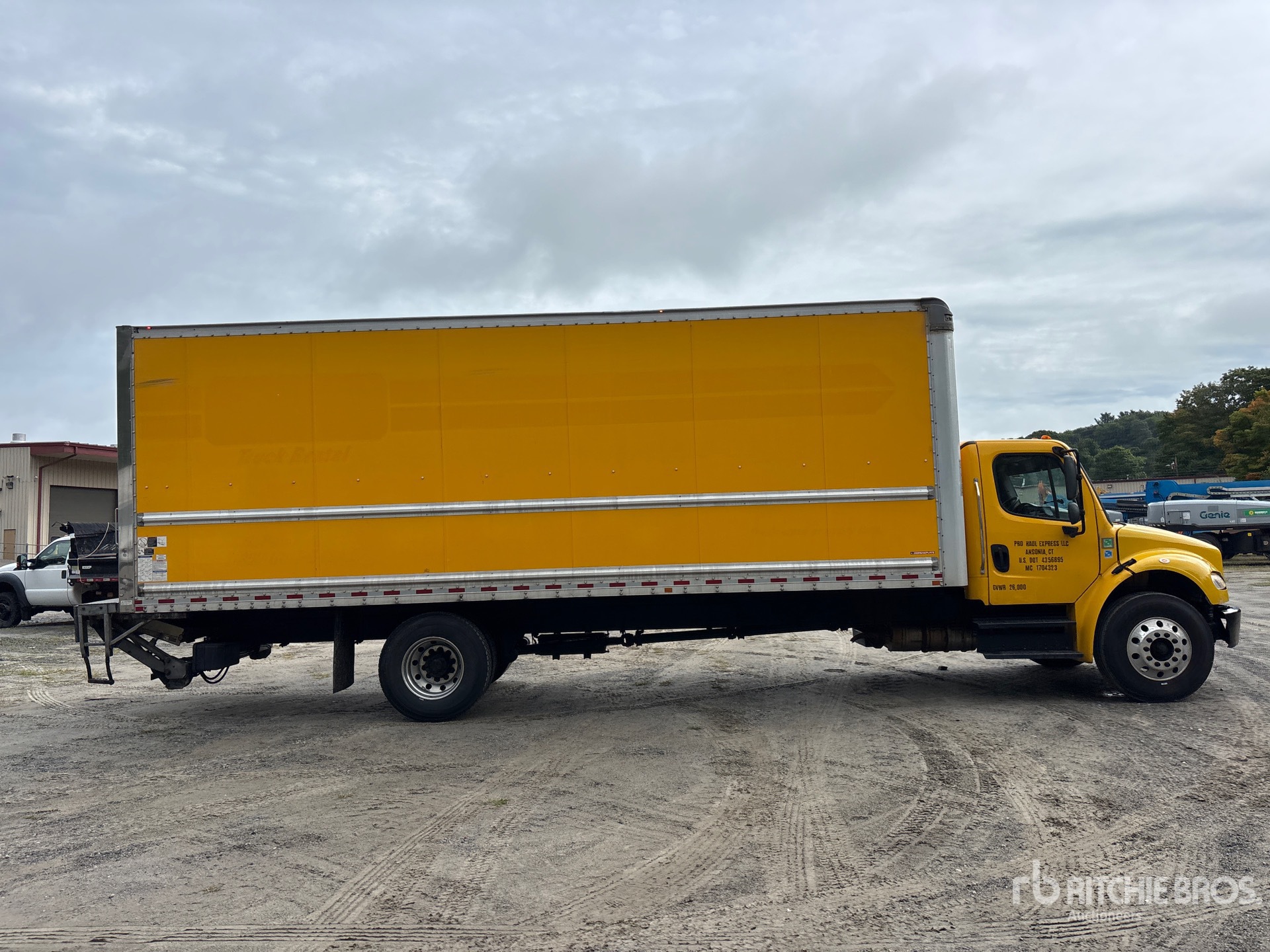 2019 Freightliner M2 112