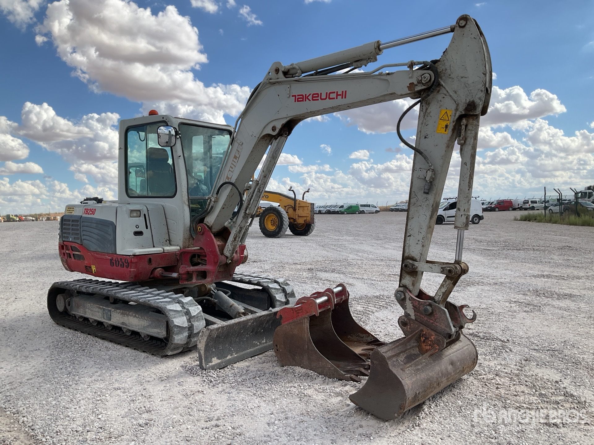 2019 Takeuchi TB250