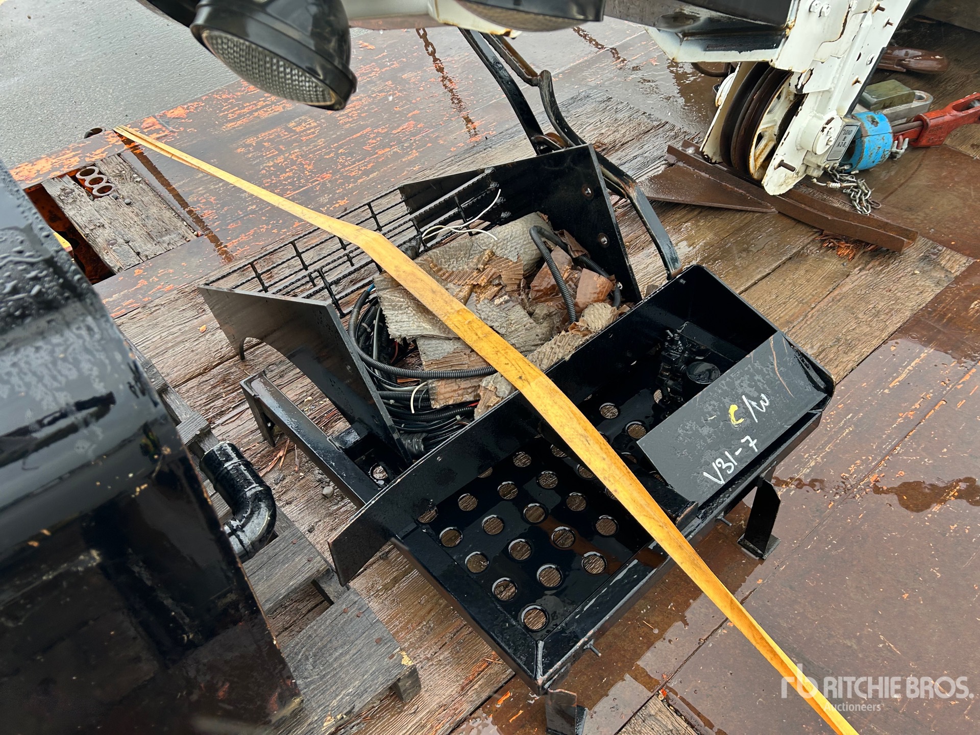 Tadano TM-1882