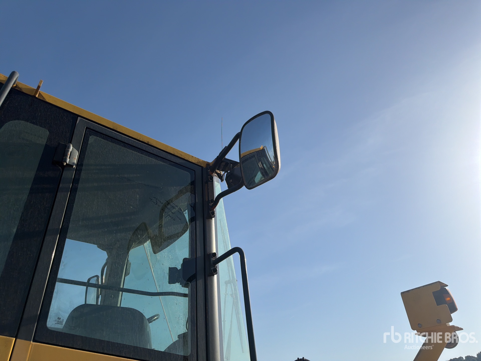 2011 Komatsu WA470-6
