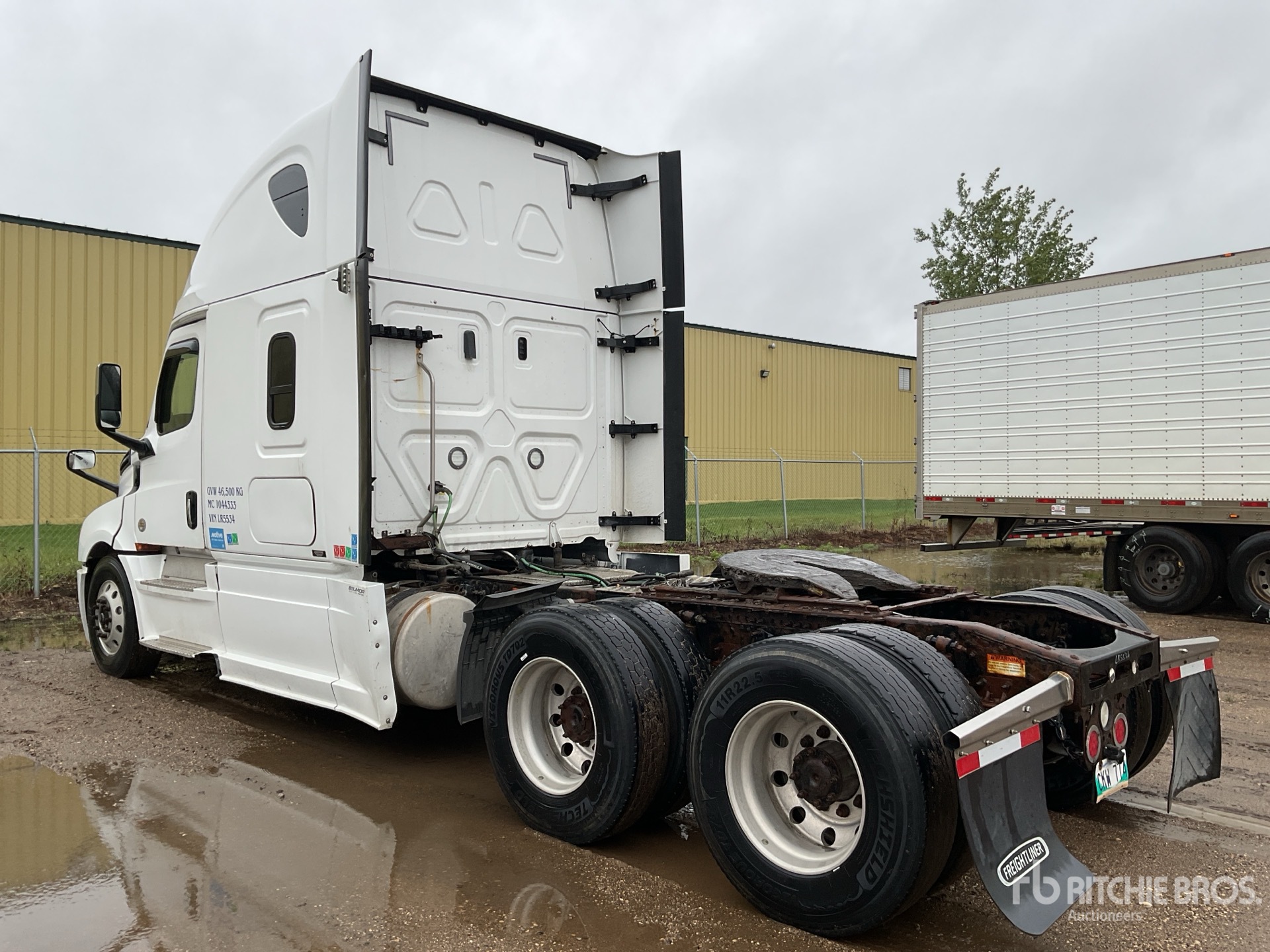 2020 Freightliner CASCADIA