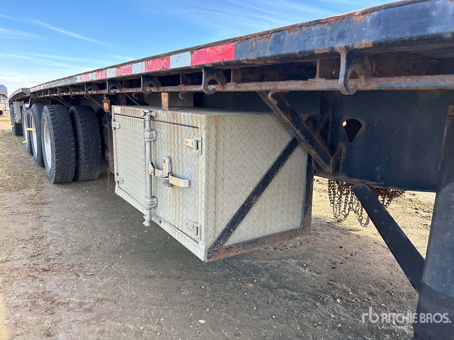 2012 Manac 32 ft Super B-Train