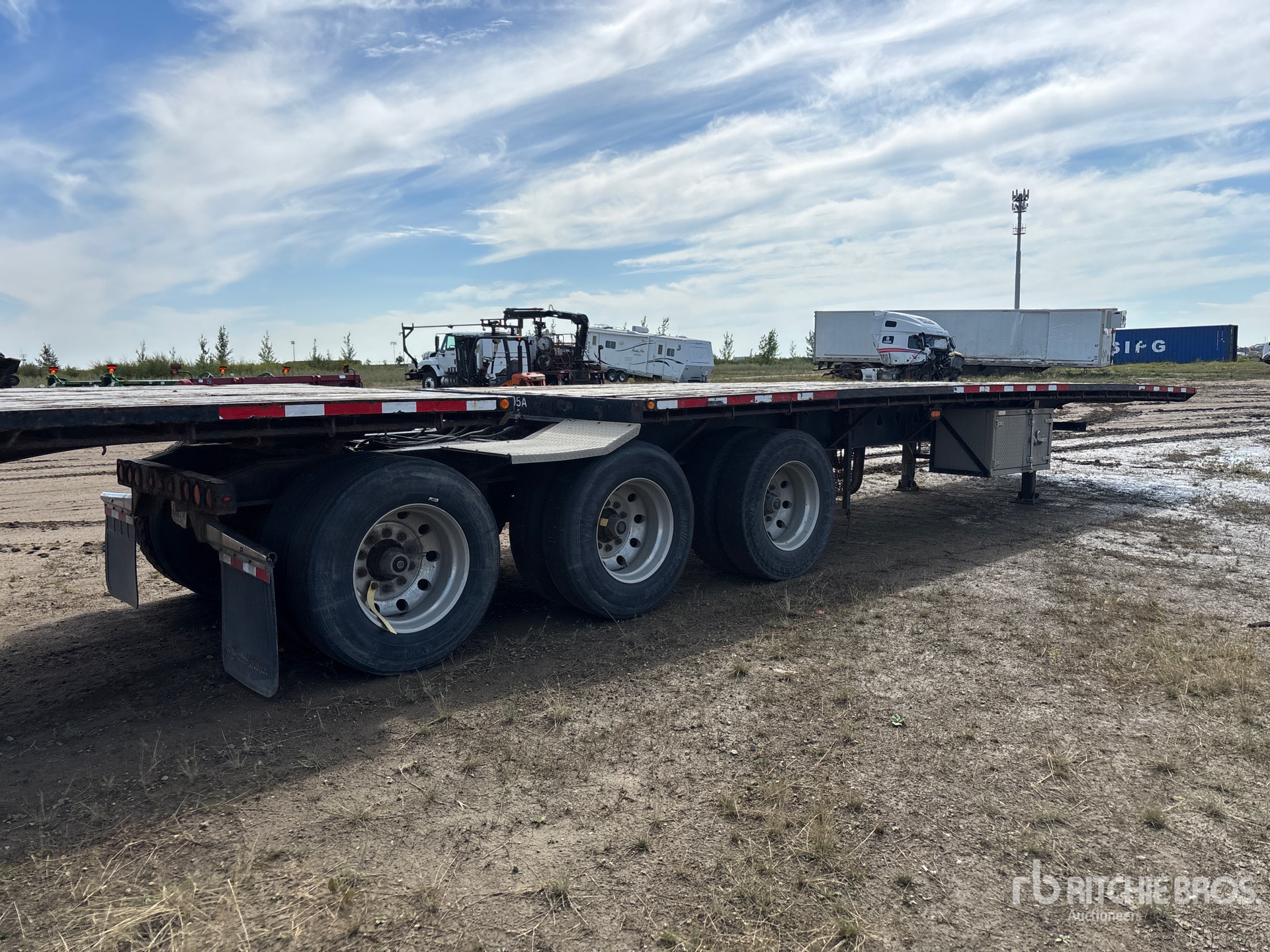 2012 Manac 32 ft Super B-Train