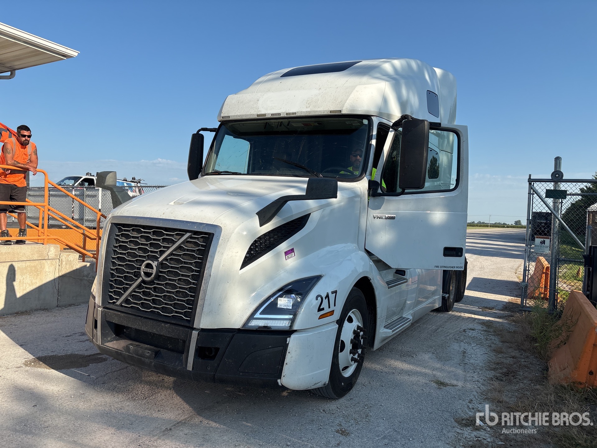 2020 Volvo VNL