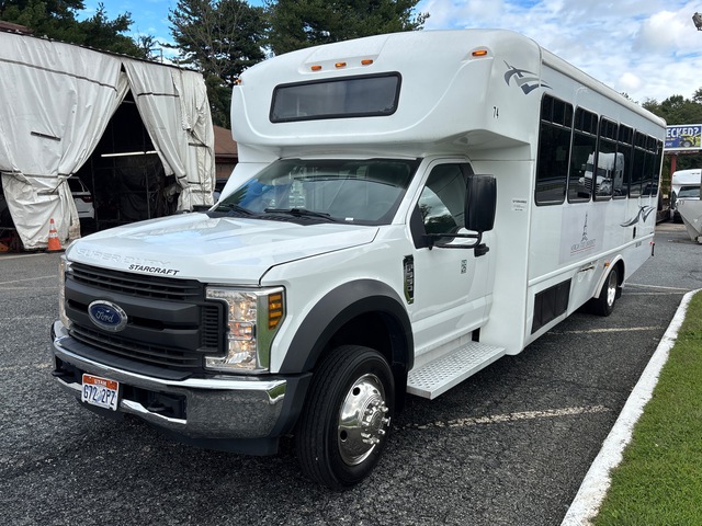 2019 Ford F-550 4x2 33-Seat Transit Bus 2019 Ford F-550 4x2 33-Seat Transit Bus