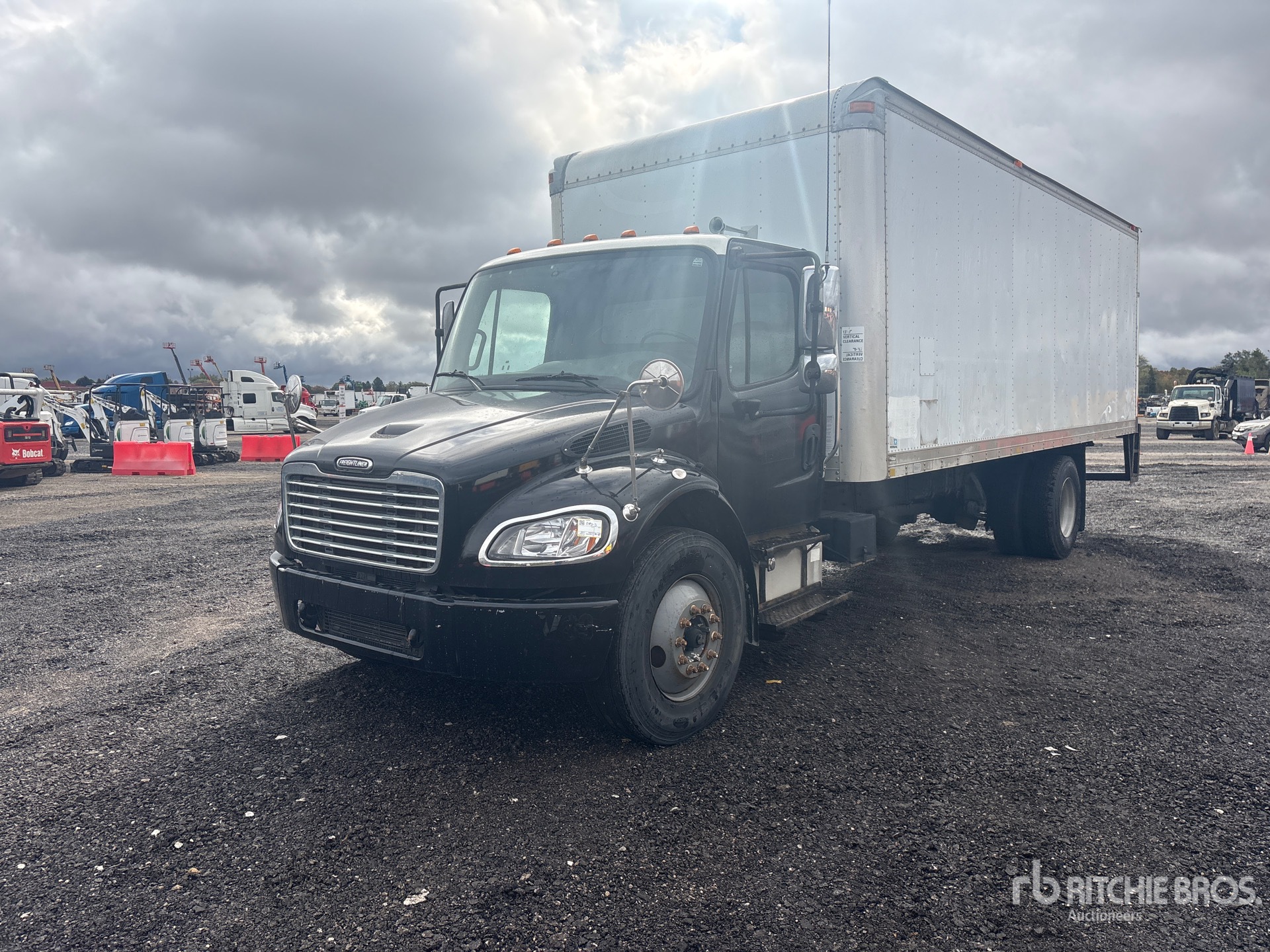 Photo of 2007 Freightliner M2 106